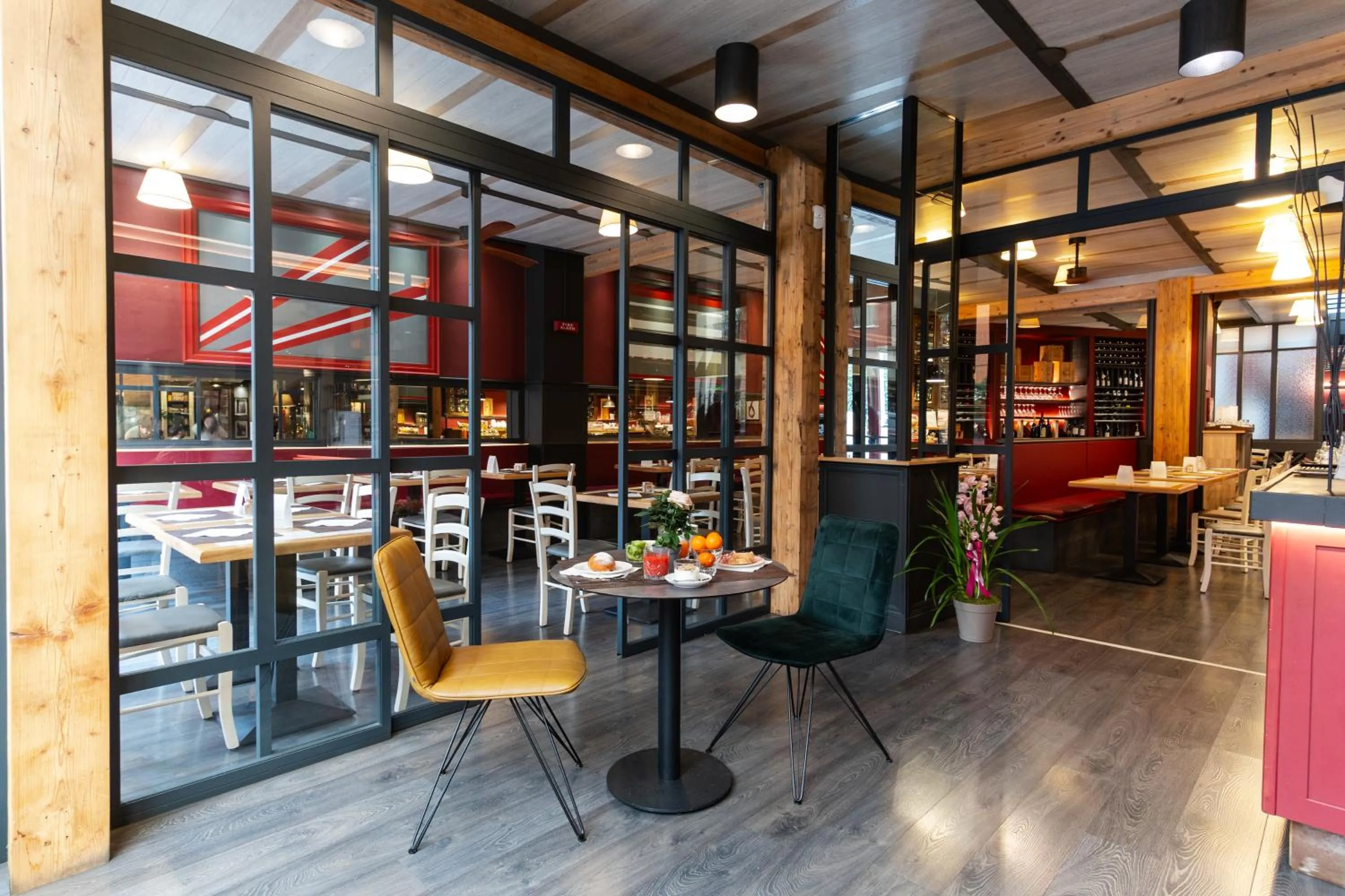 Restaurant/places to eat in Hotel Italia