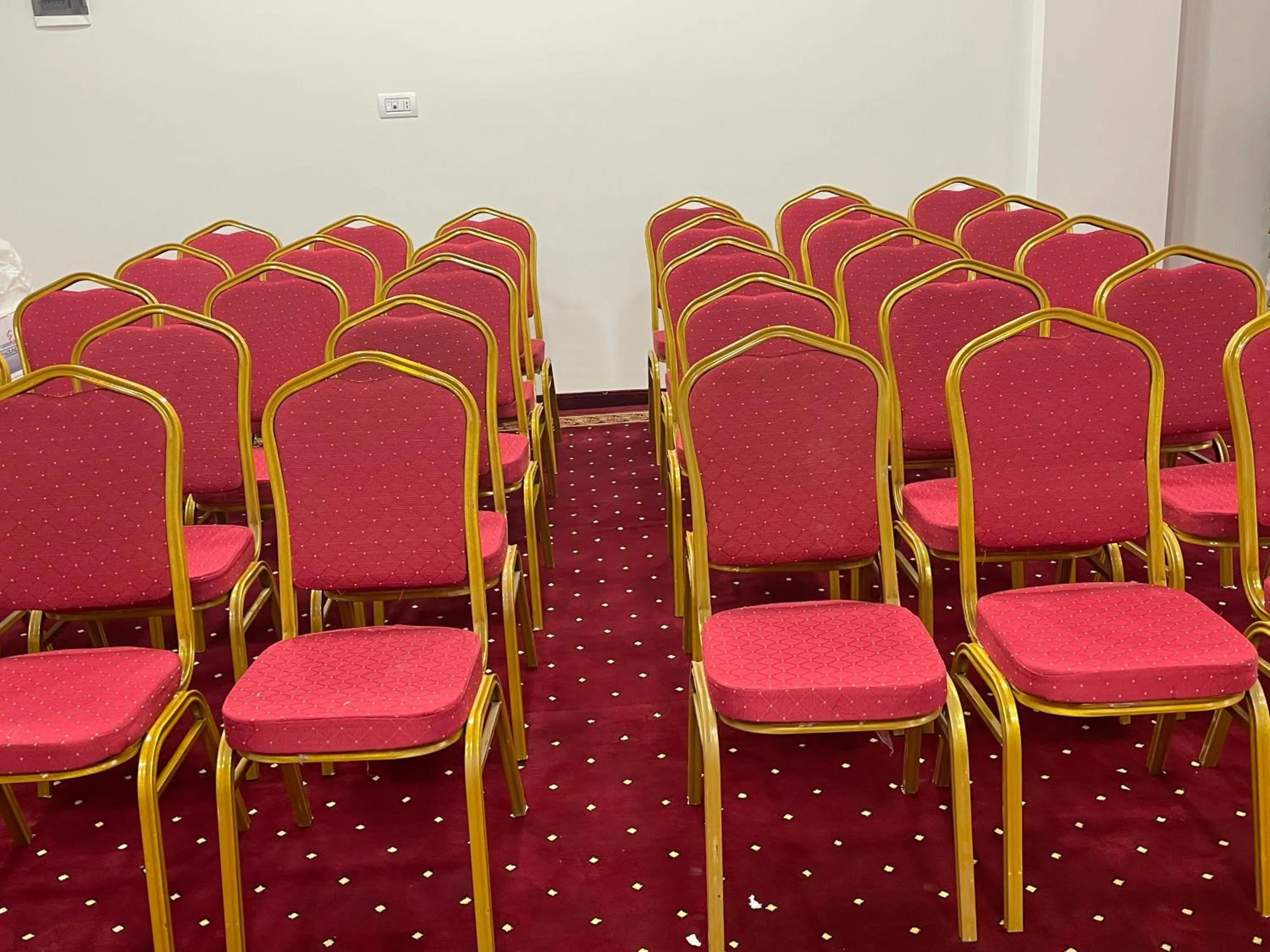 Meeting/conference room in Anga Yerevan Hotel