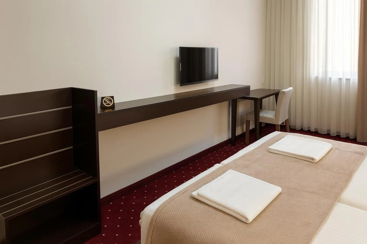 TV and multimedia, Bed in Anga Yerevan Hotel