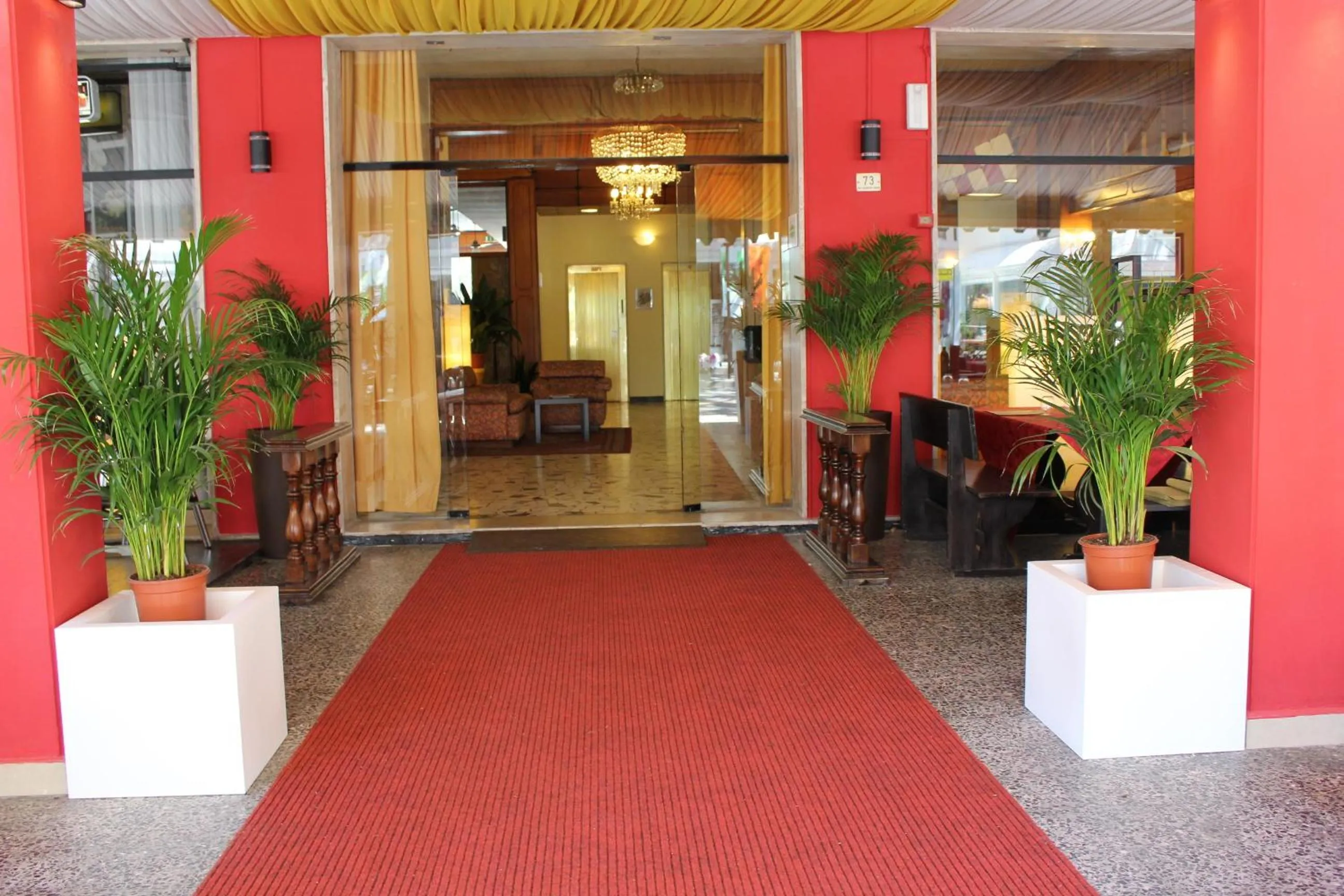Facade/entrance in Hotel AMALFI