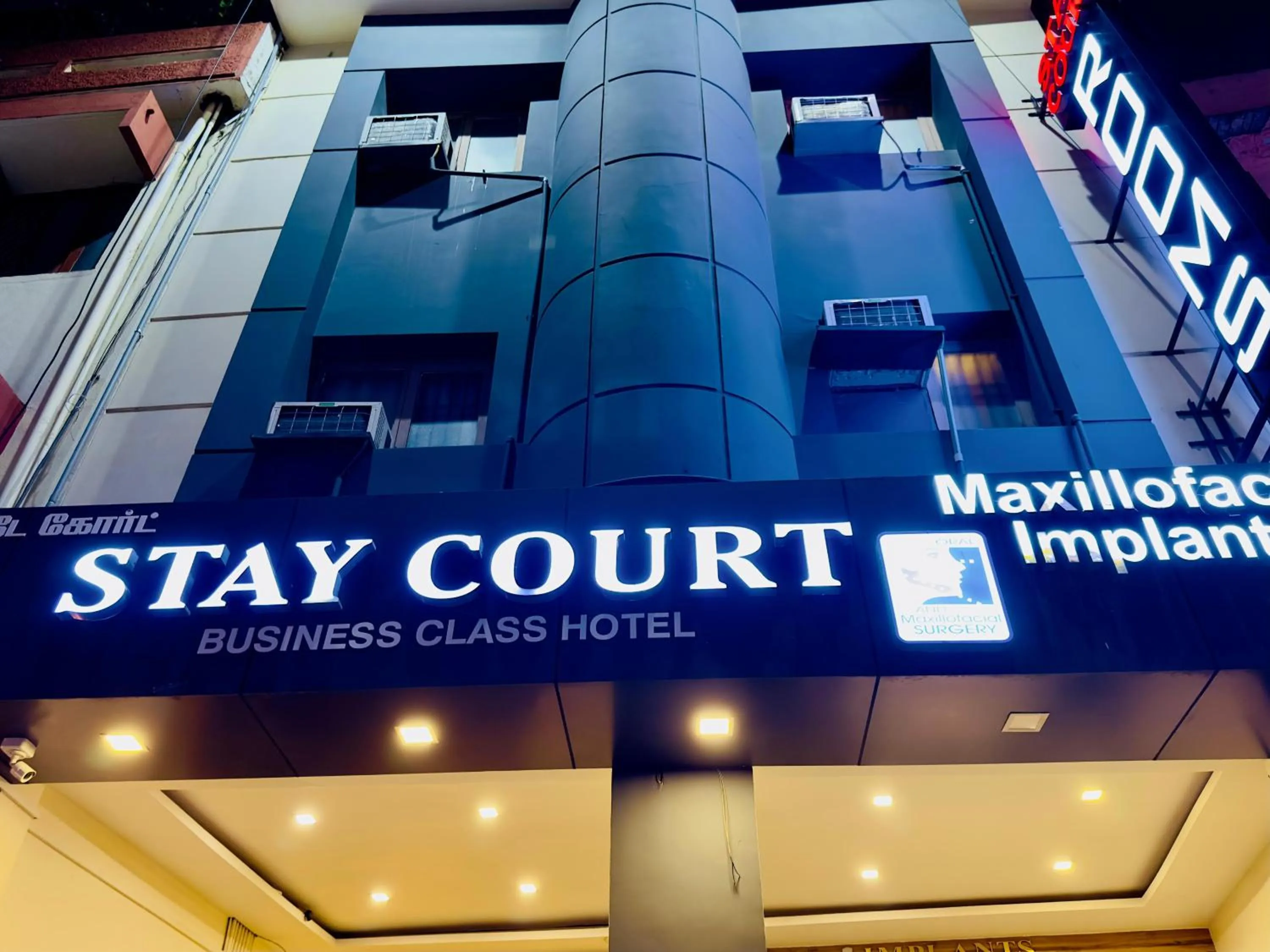 Property building in Stay Court - Business Class Hotel - Near Central Railway Station