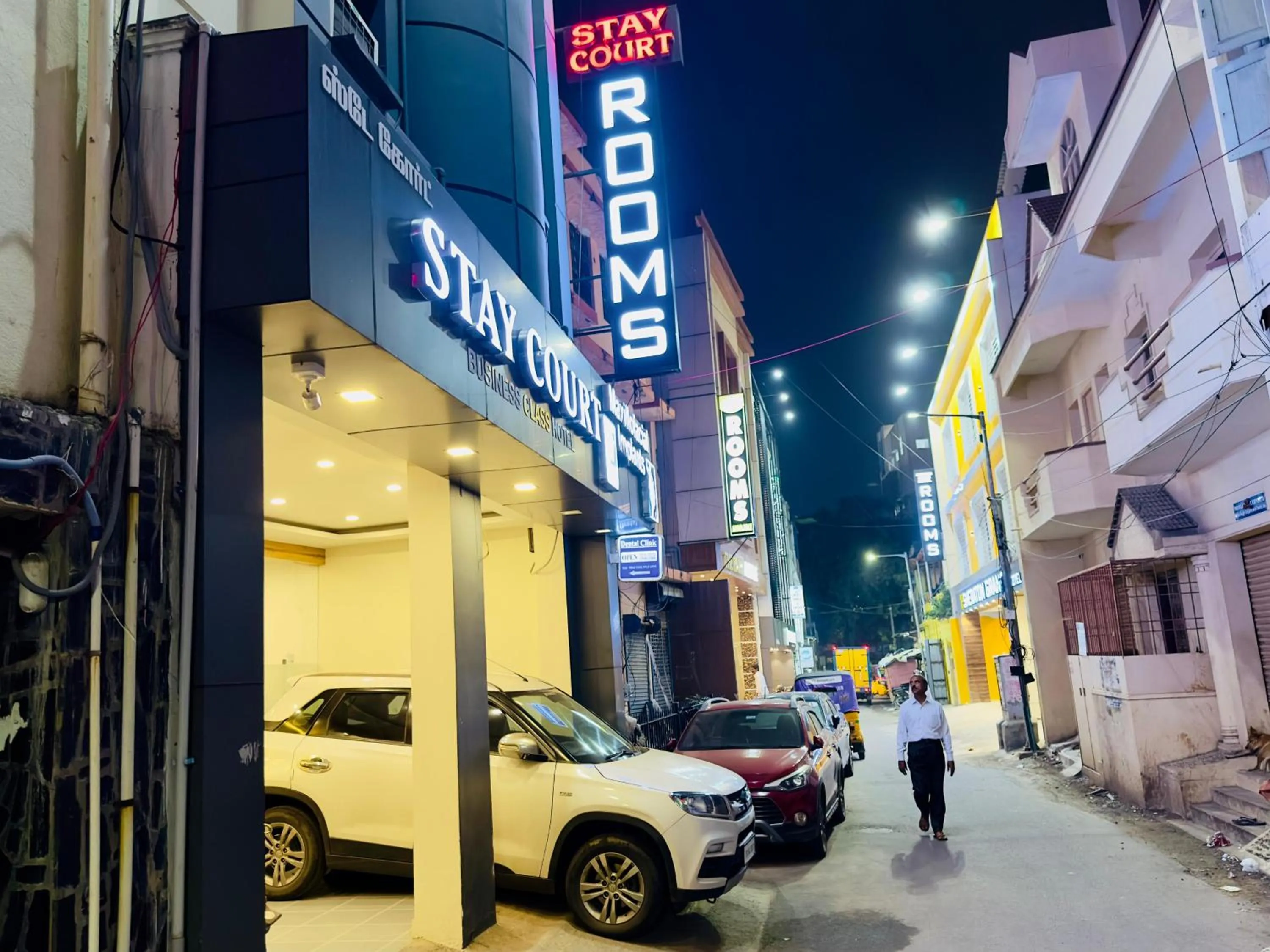 Property building in Stay Court - Business Class Hotel - Near Central Railway Station