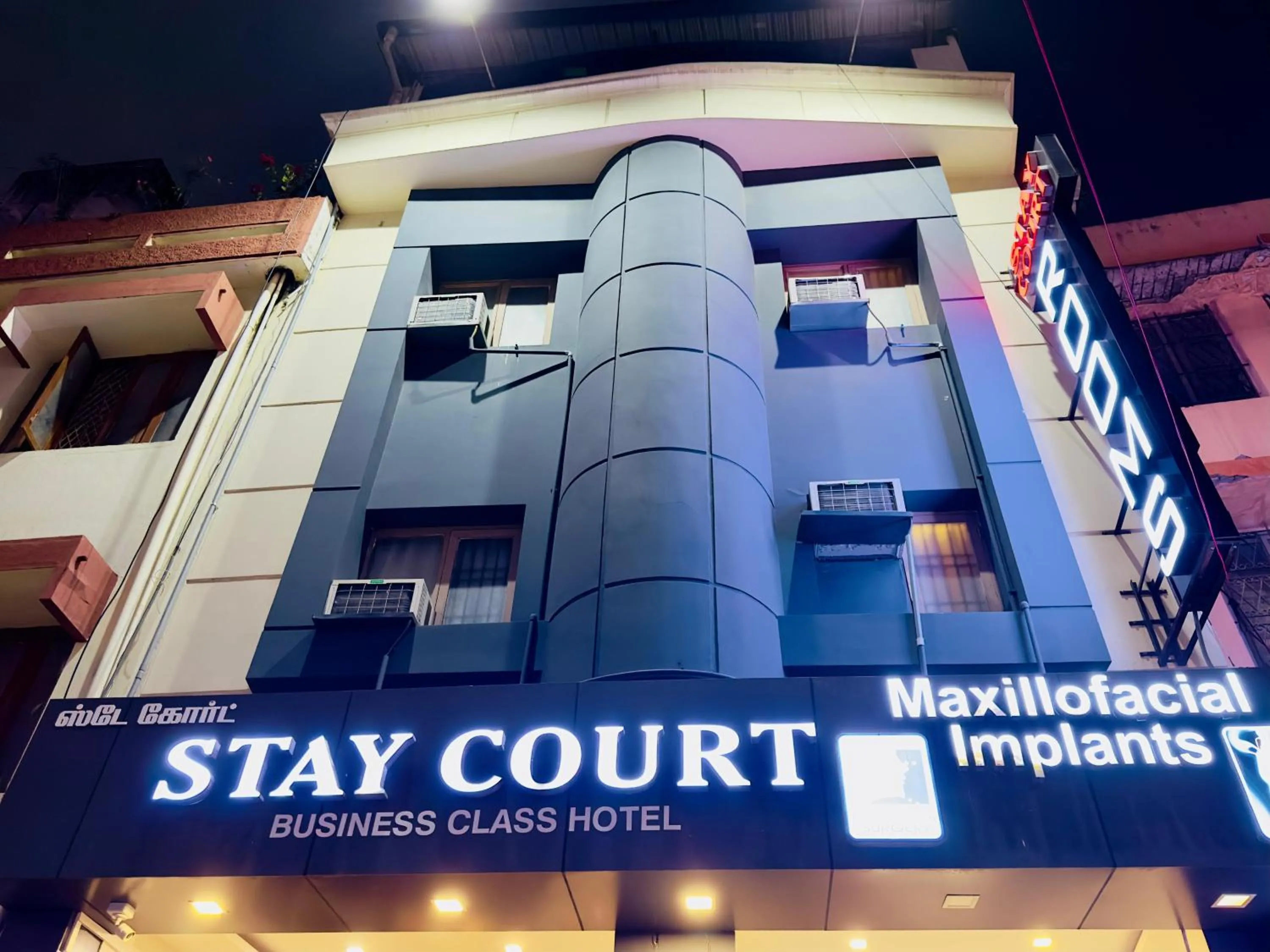 Property building in Stay Court - Business Class Hotel - Near Central Railway Station