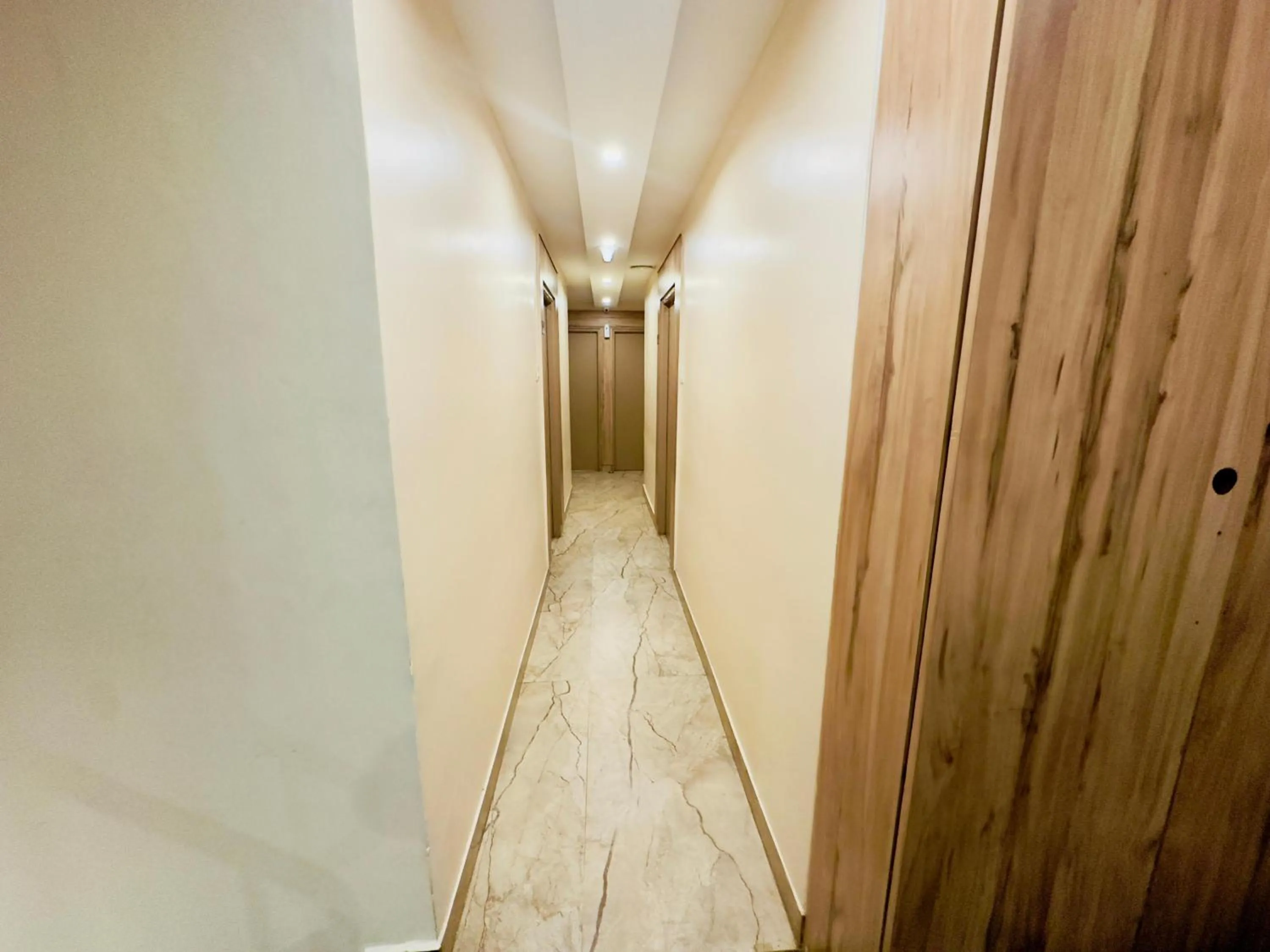 Property building in Stay Court - Business Class Hotel - Near Central Railway Station