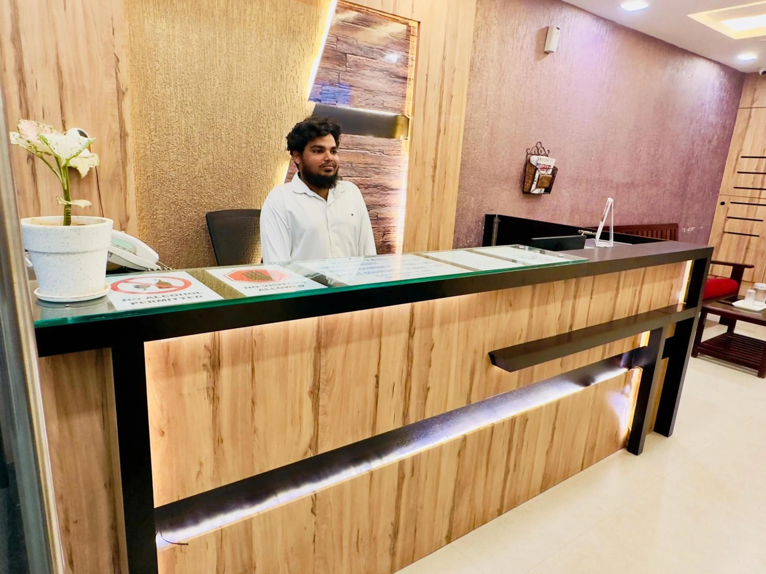 Property building in Stay Court - Business Class Hotel - Near Central Railway Station