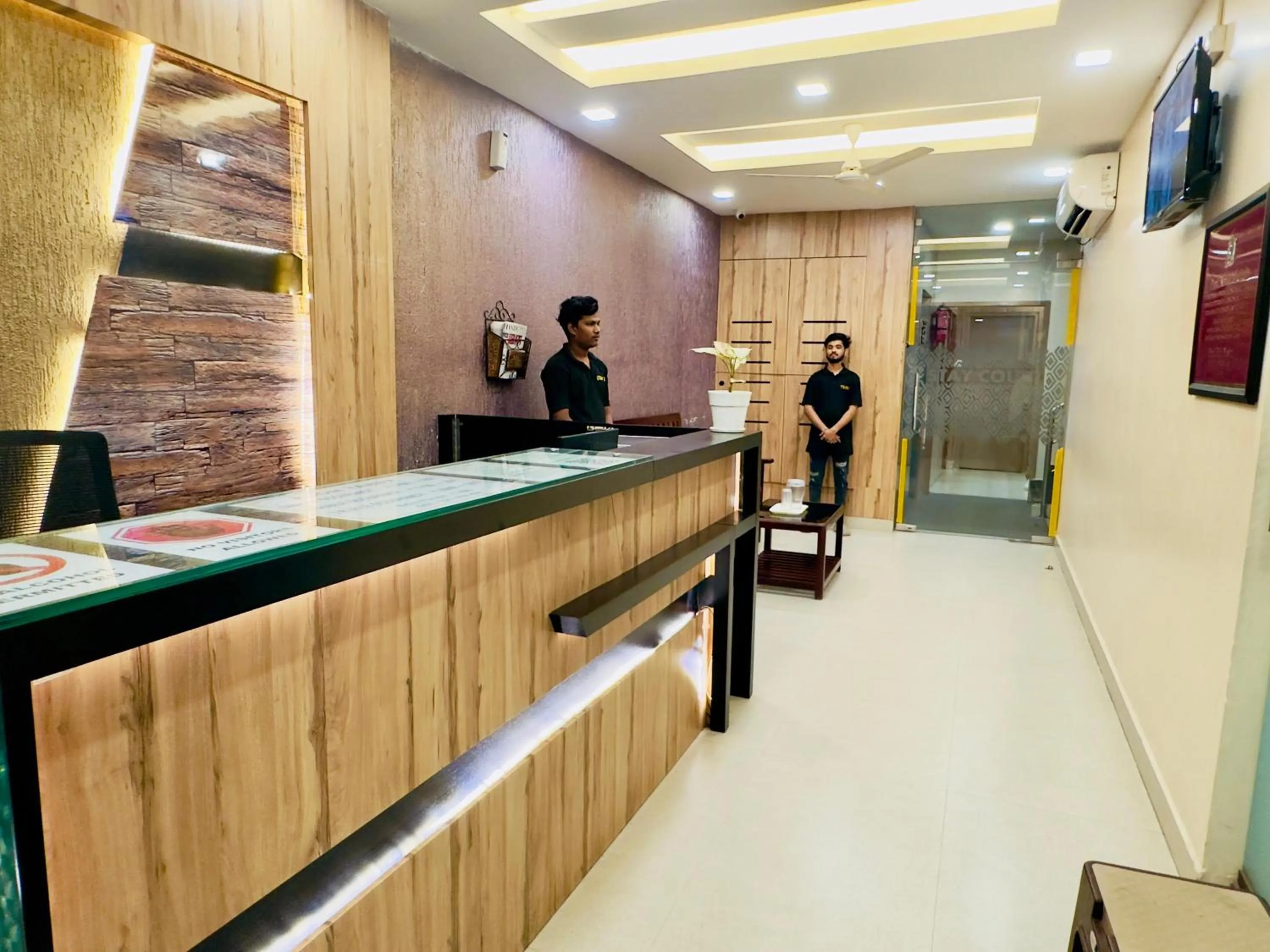 Property building in Stay Court - Business Class Hotel - Near Central Railway Station