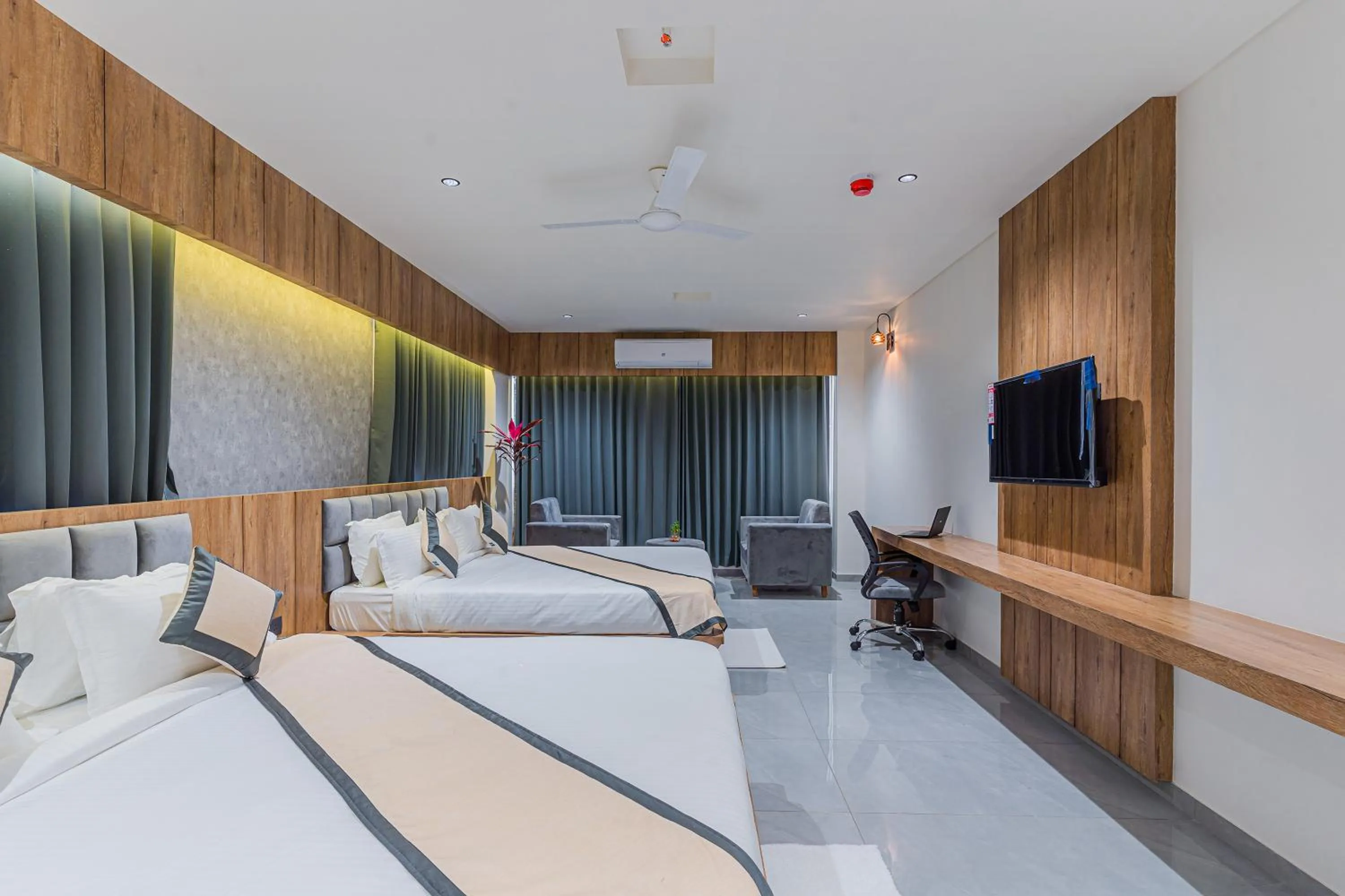 Bed in Hotel The Grand Heaven