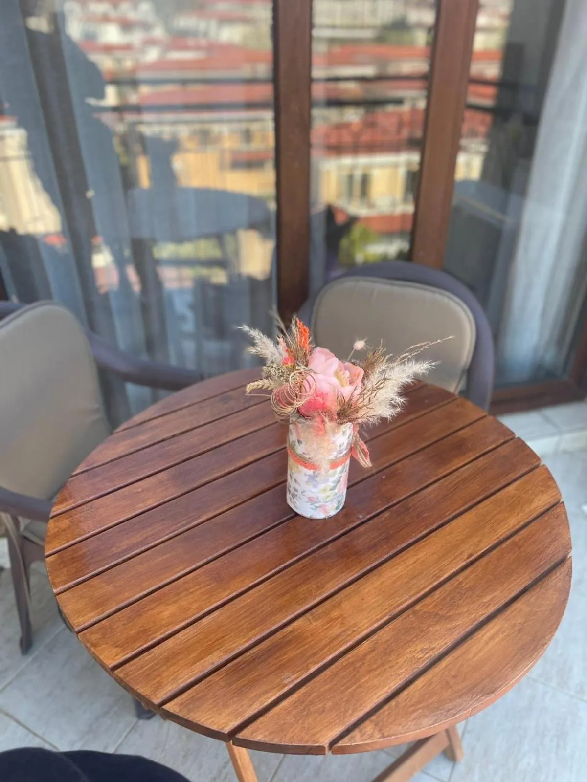 Seating area in Green Life Private apartments