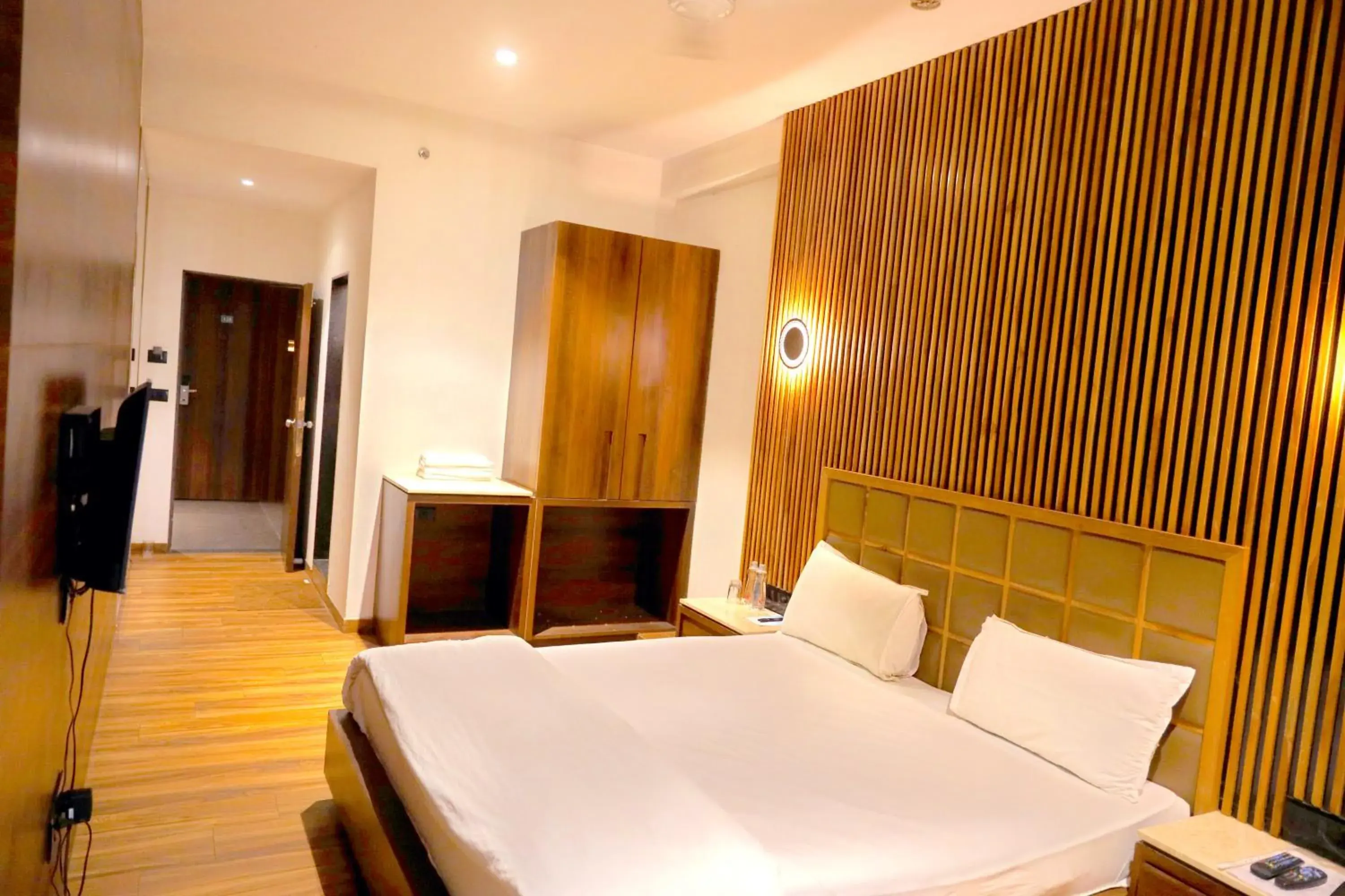 Deluxe Room - single occupancy in The Park Celebration Deluxe Room - single occupancy in The Park Celebration