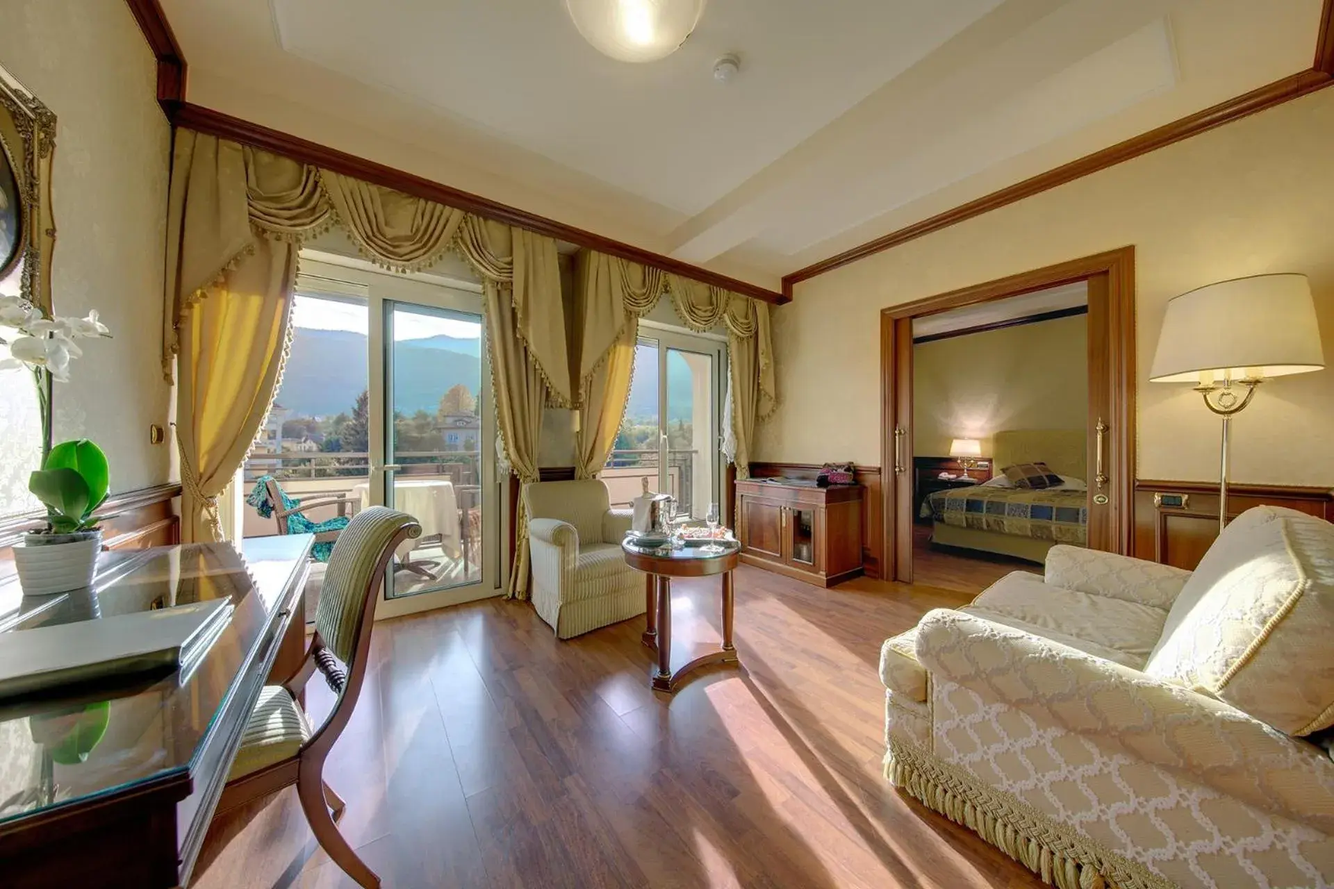 Junior Suite - Mountain Side in Hotel Splendid Junior Suite - Mountain Side in Hotel Splendid