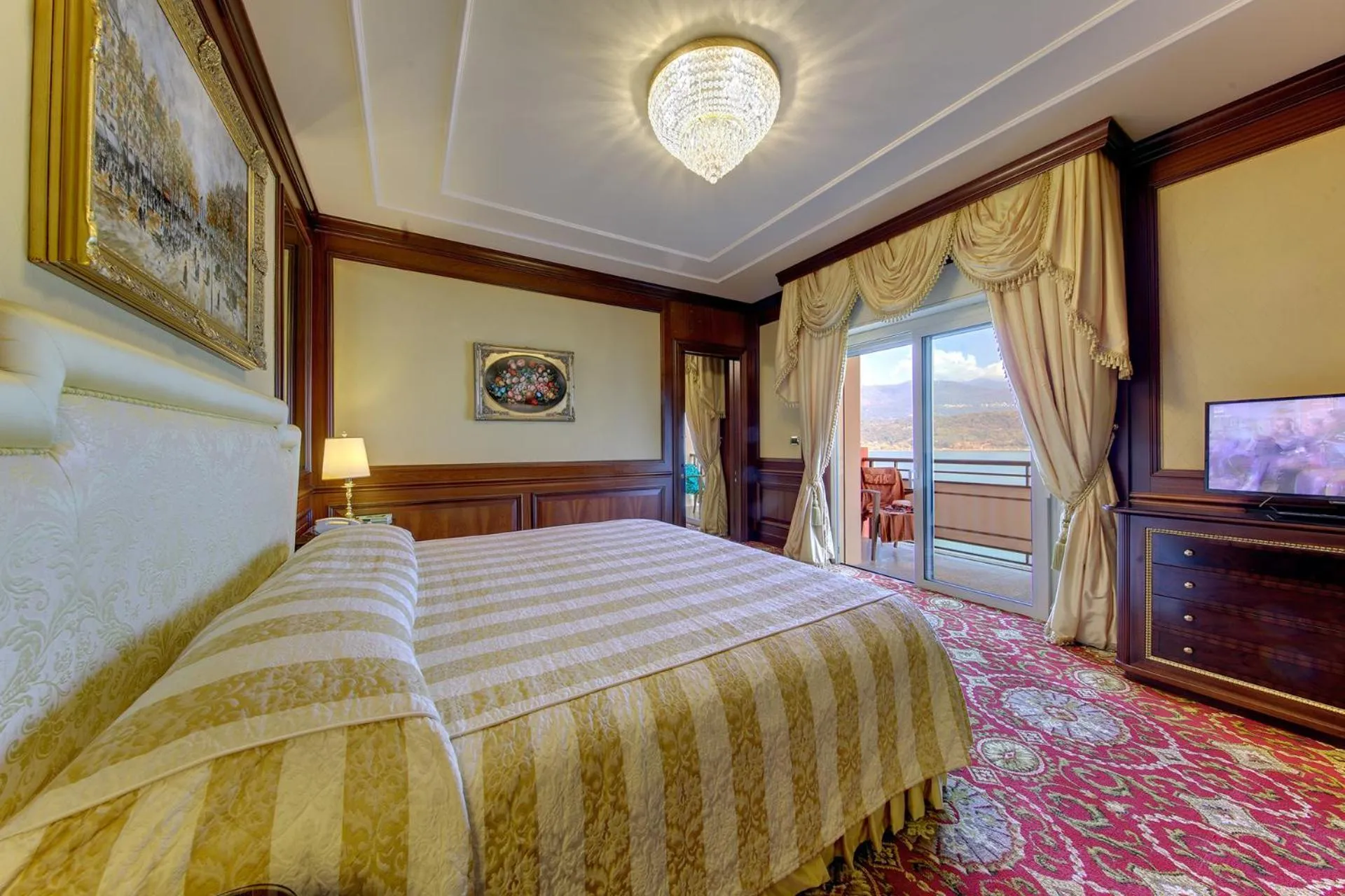 Bed in Hotel Splendid