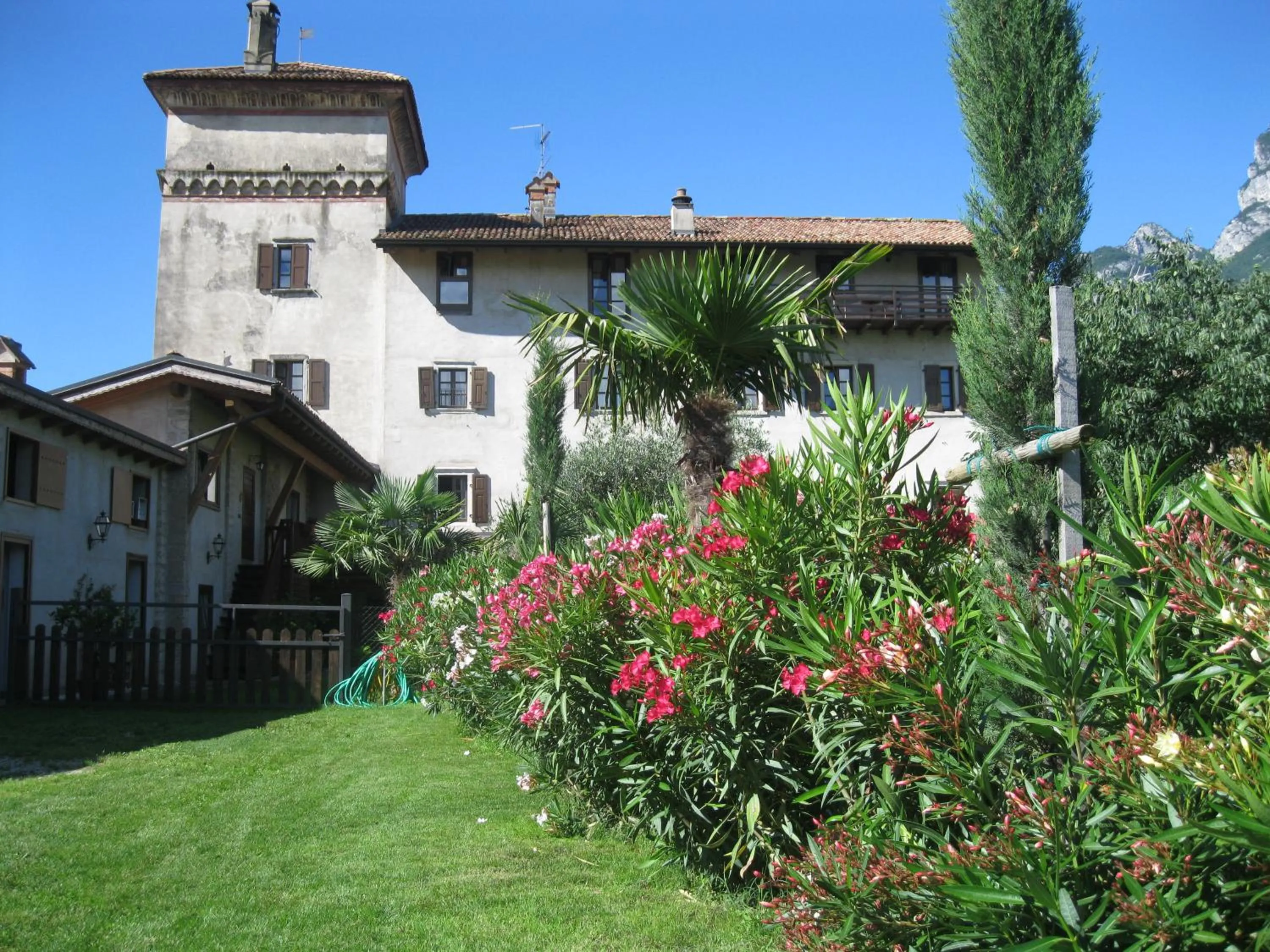 Property building in Residence La Colombera