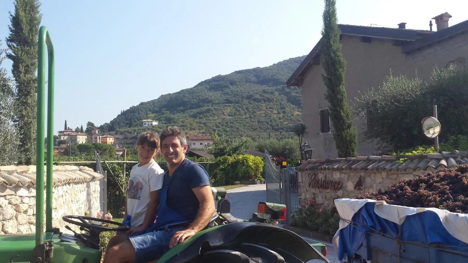 Family in Residence La Colombera