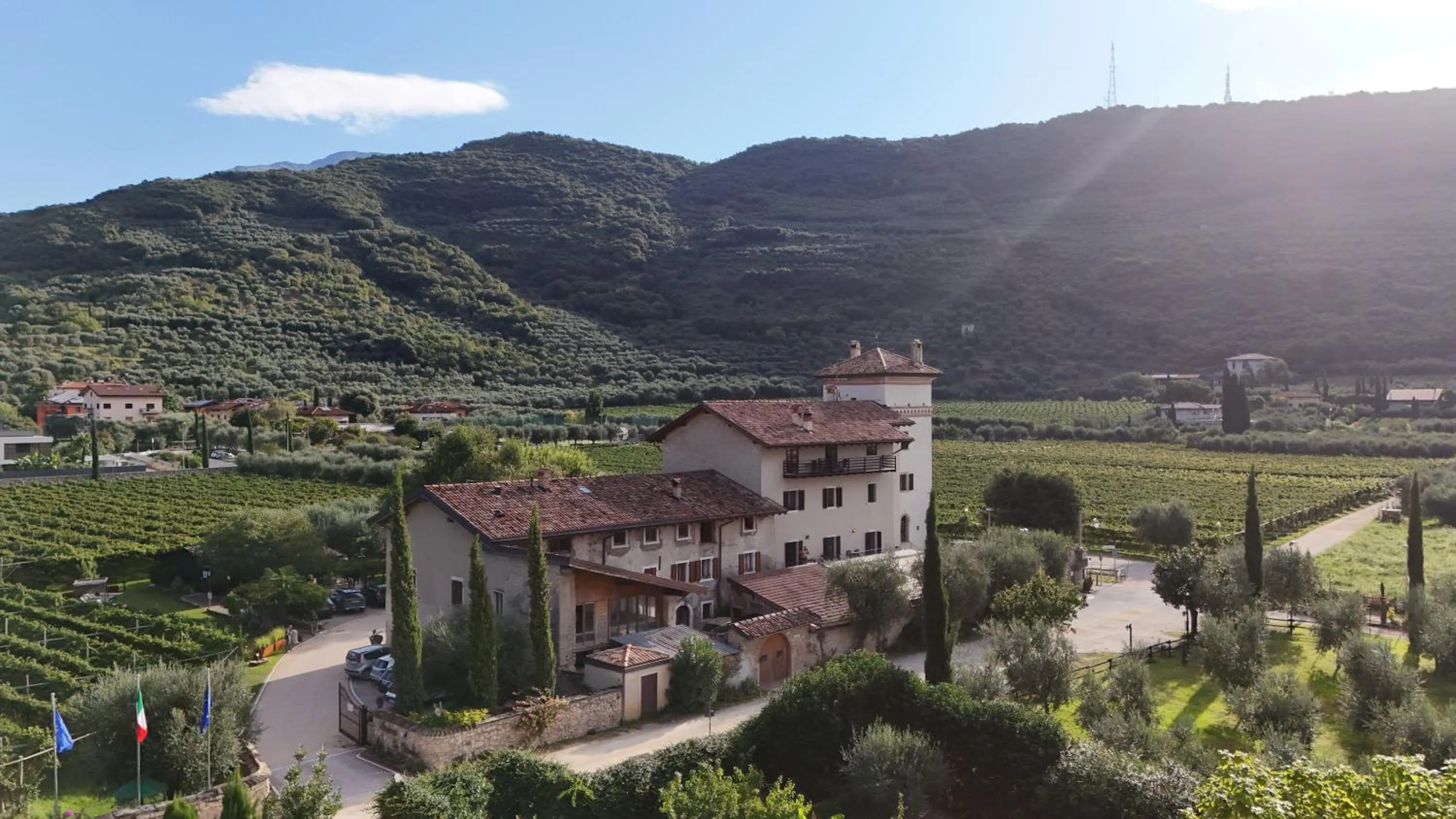 Property building in Residence La Colombera