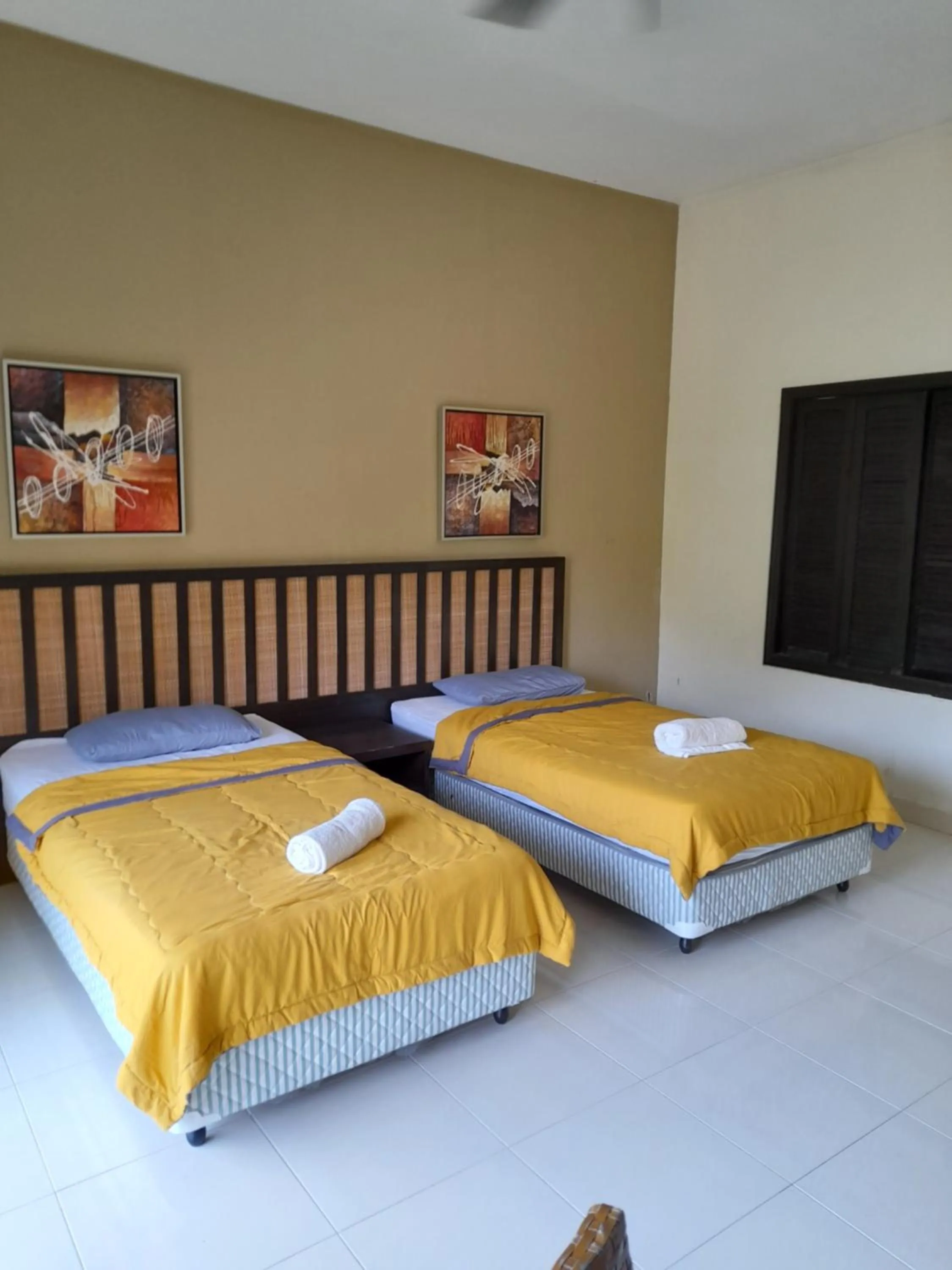 Bed in ccfd 5pax Gold Coast Morib Resort - Banting Sepang KLIA Tanjung Sepat