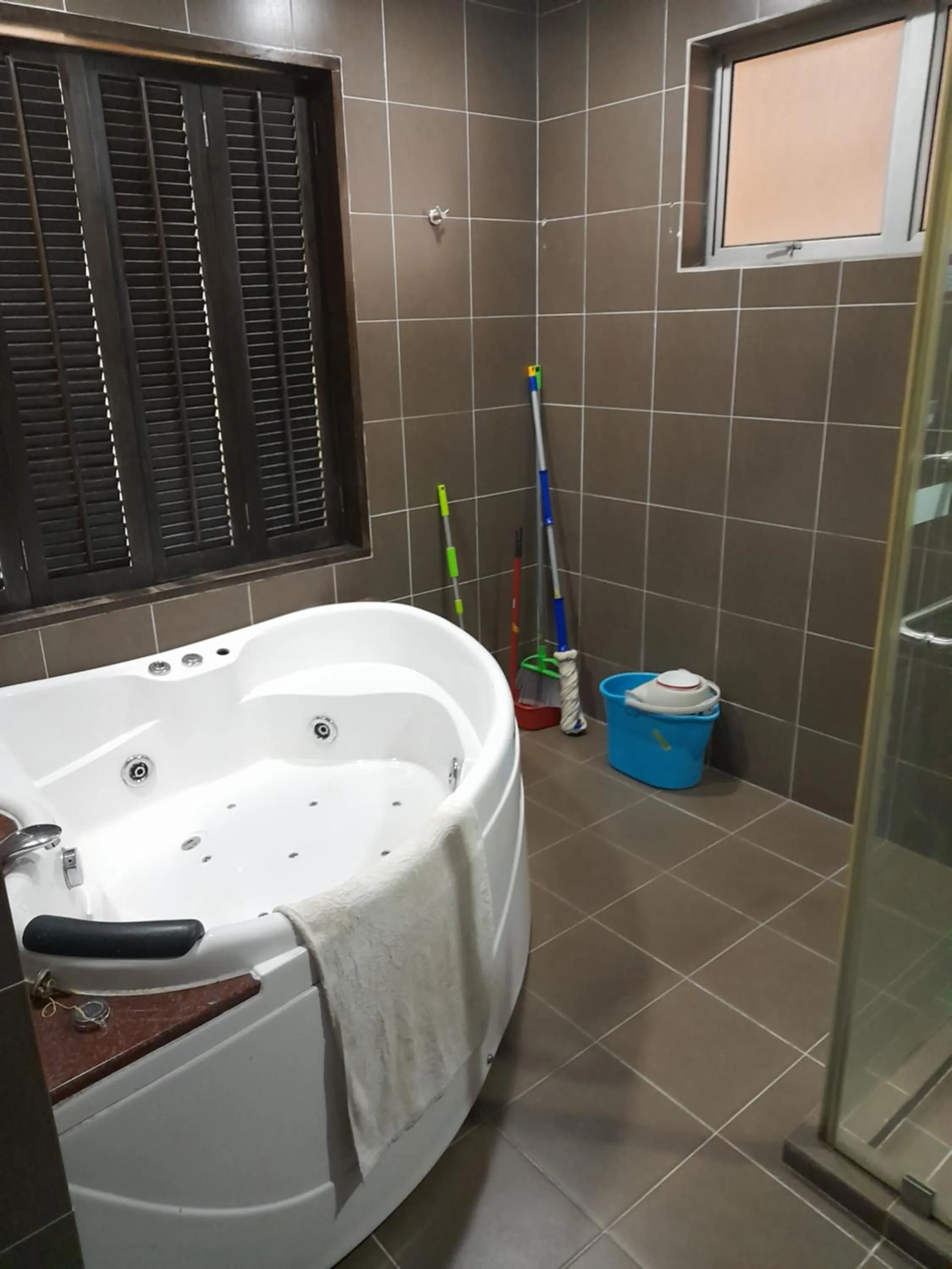 ccfd 5pax Gold Coast Morib Resort - Banting Sepang KLIA Tanjung Sepat