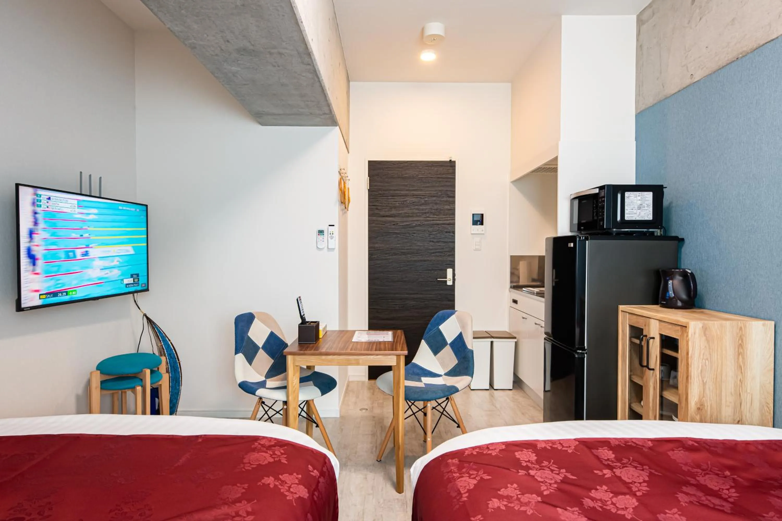 Photo of the whole room, Bed in STAYTUS