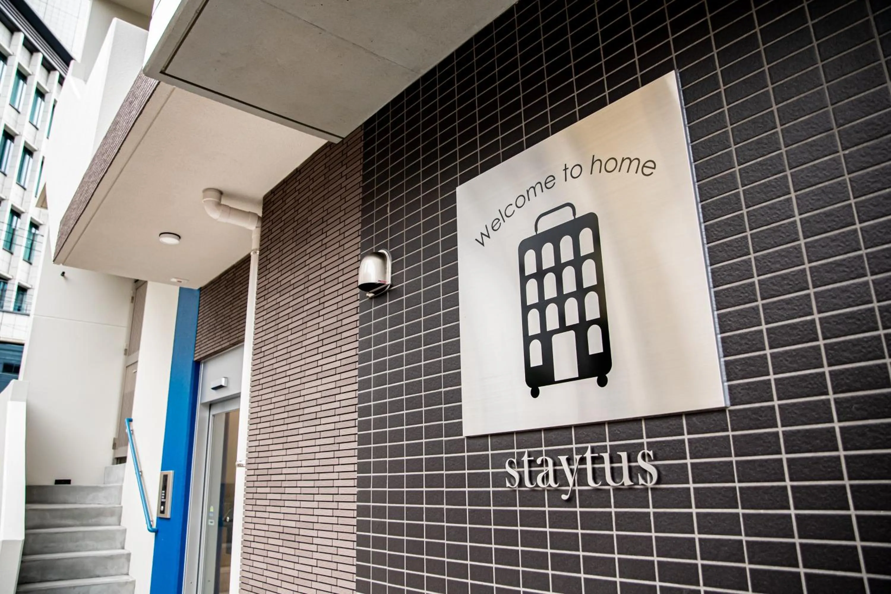 Property logo or sign in STAYTUS