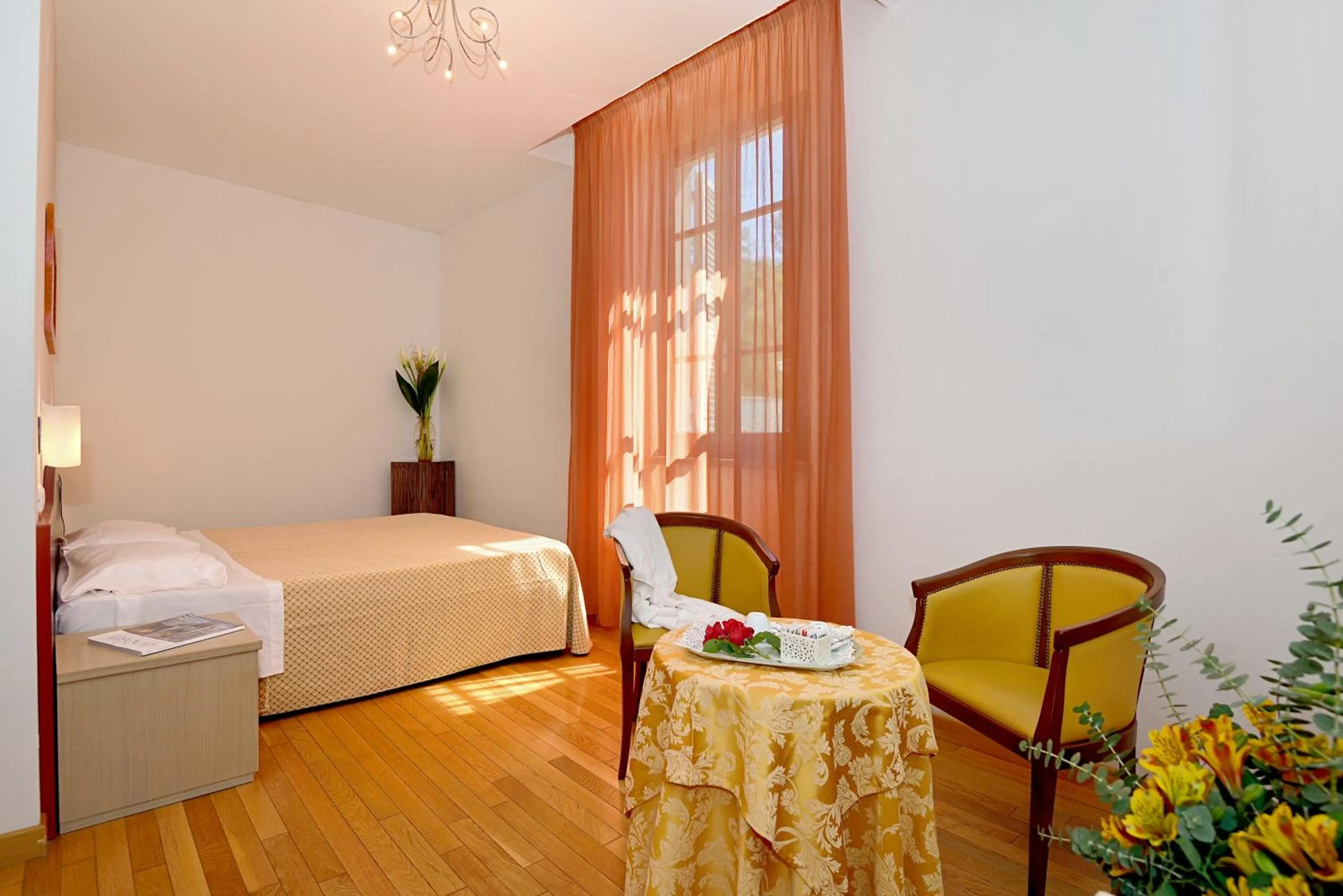 Bed in Hotel La Colonna