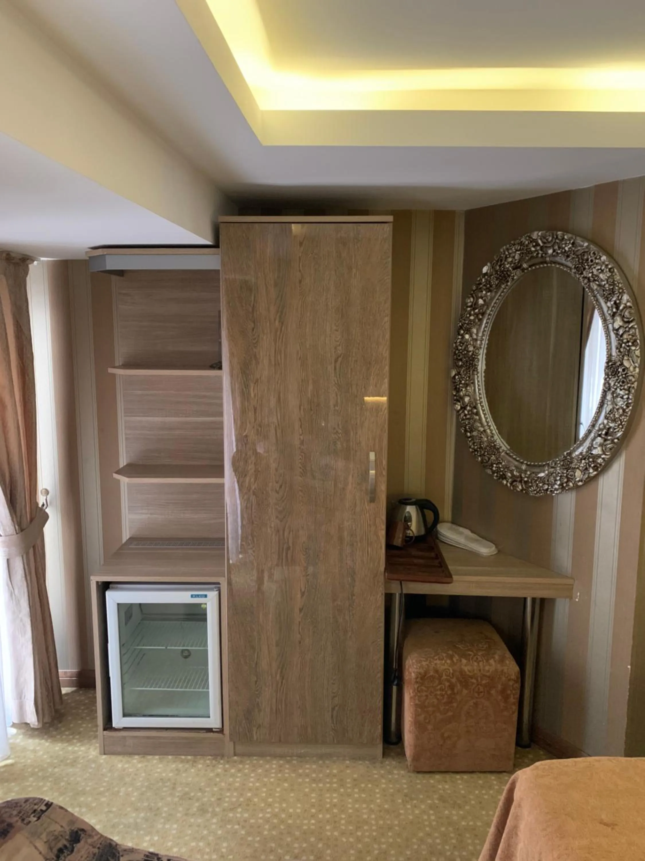 Coffee/tea facilities in Golden Rain Hotel Old City