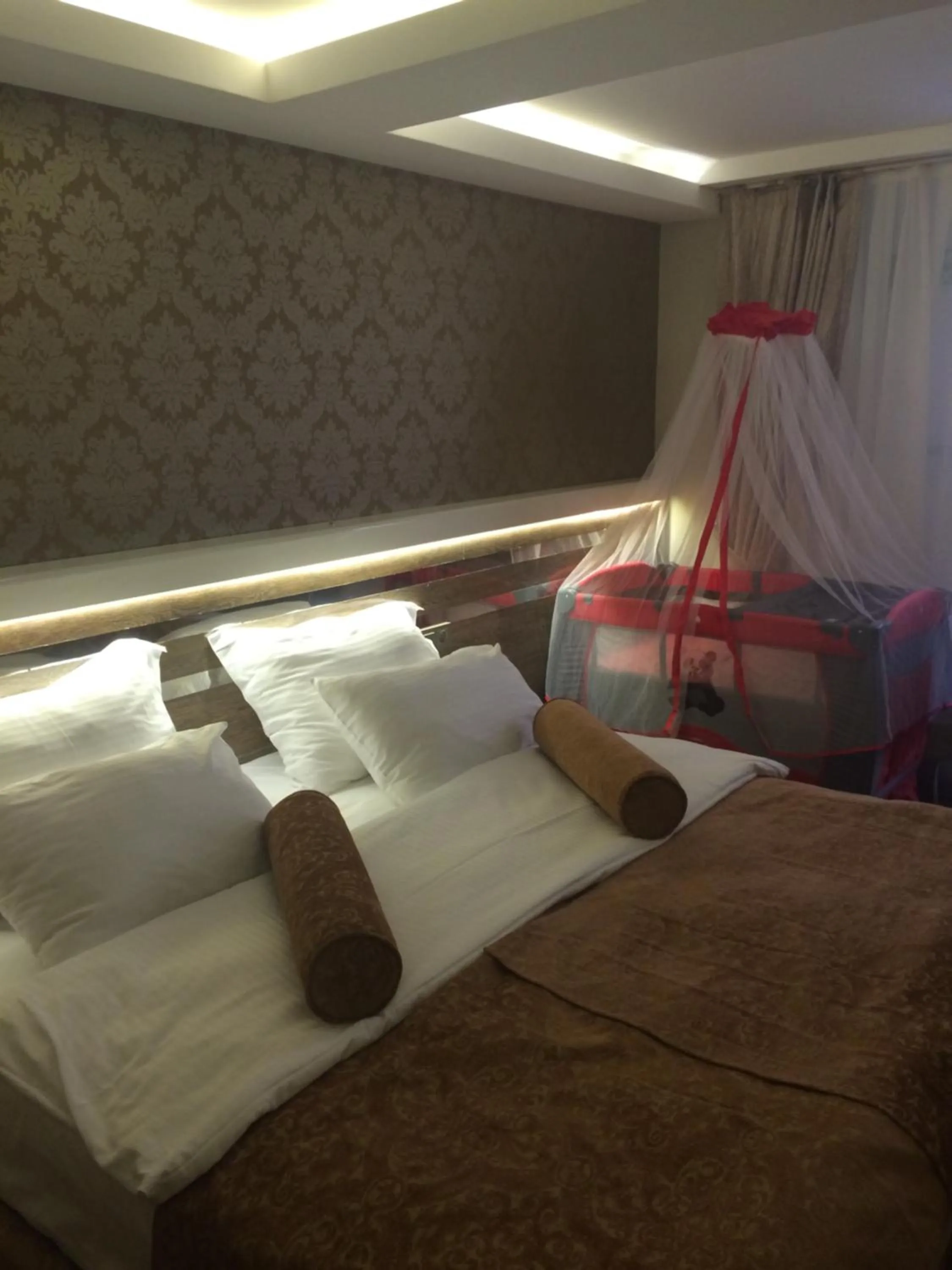 Photo of the whole room, Bed in Golden Rain Hotel Old City