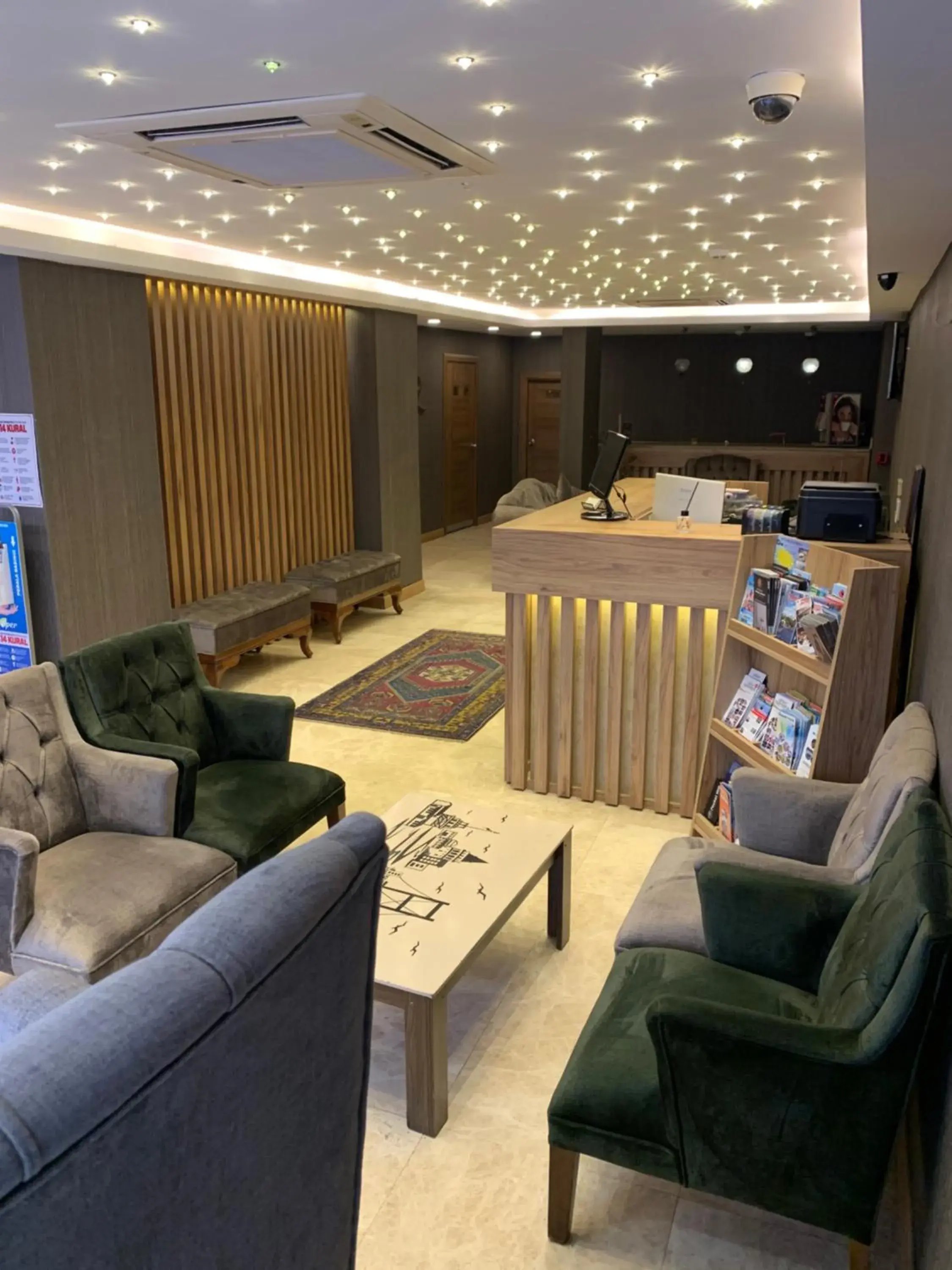 Lobby or reception in Golden Rain Hotel Old City Lobby or reception in Golden Rain Hotel Old City