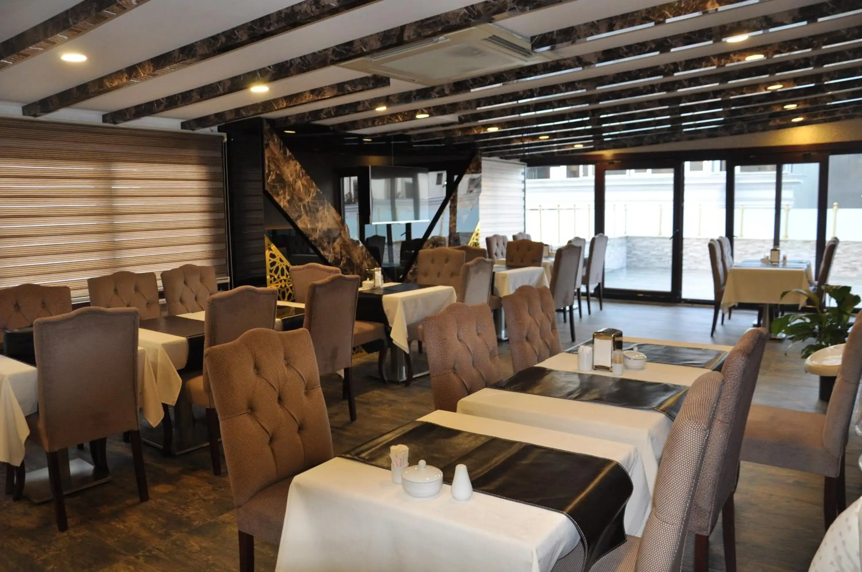 Breakfast in Golden Rain Hotel Old City Breakfast in Golden Rain Hotel Old City