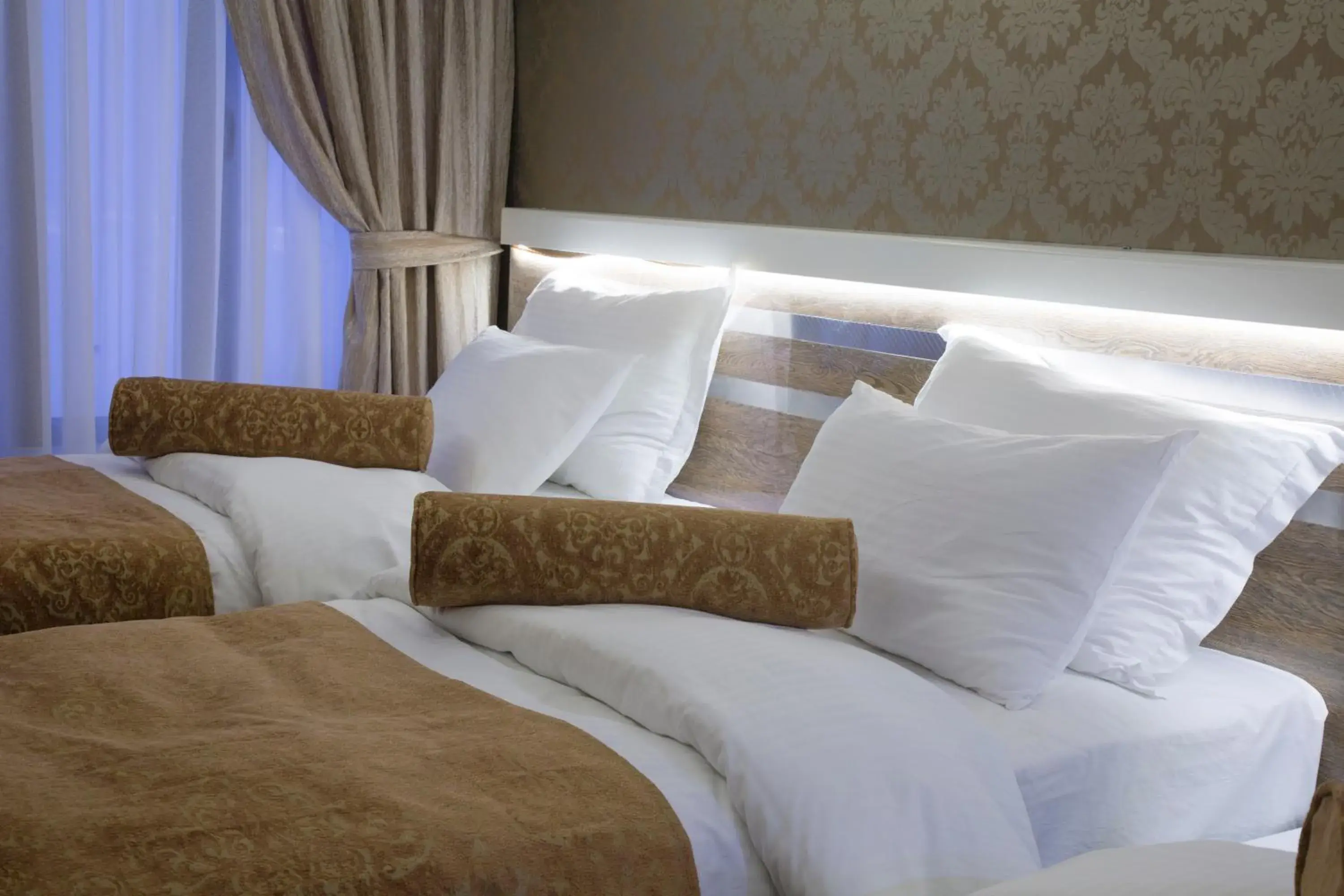 Photo of the whole room, Bed in Golden Rain Hotel Old City Photo of the whole room, Bed in Golden Rain Hotel Old City