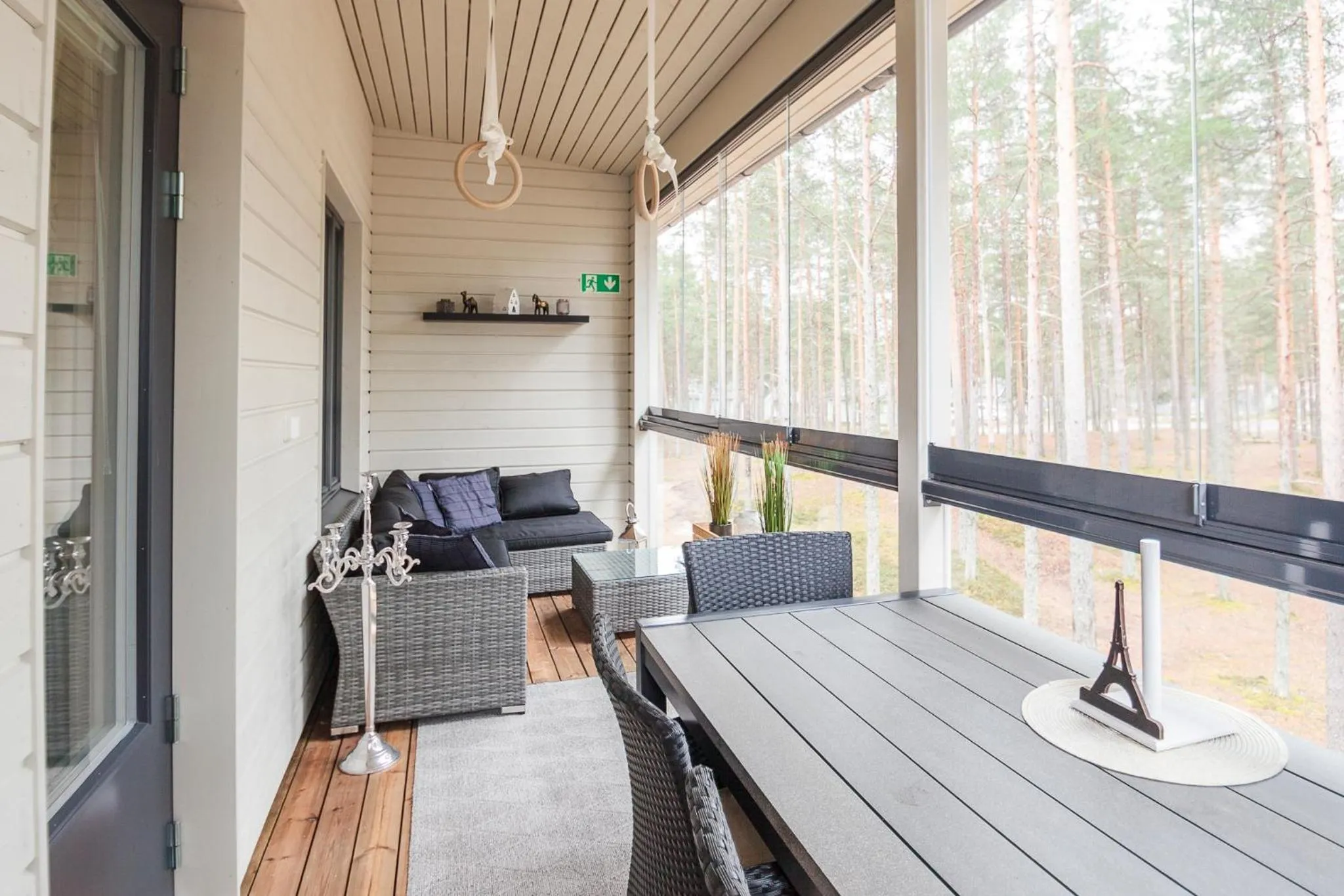 Balcony/Terrace in Tuomenkartano Apartments by Hiekka Booking
