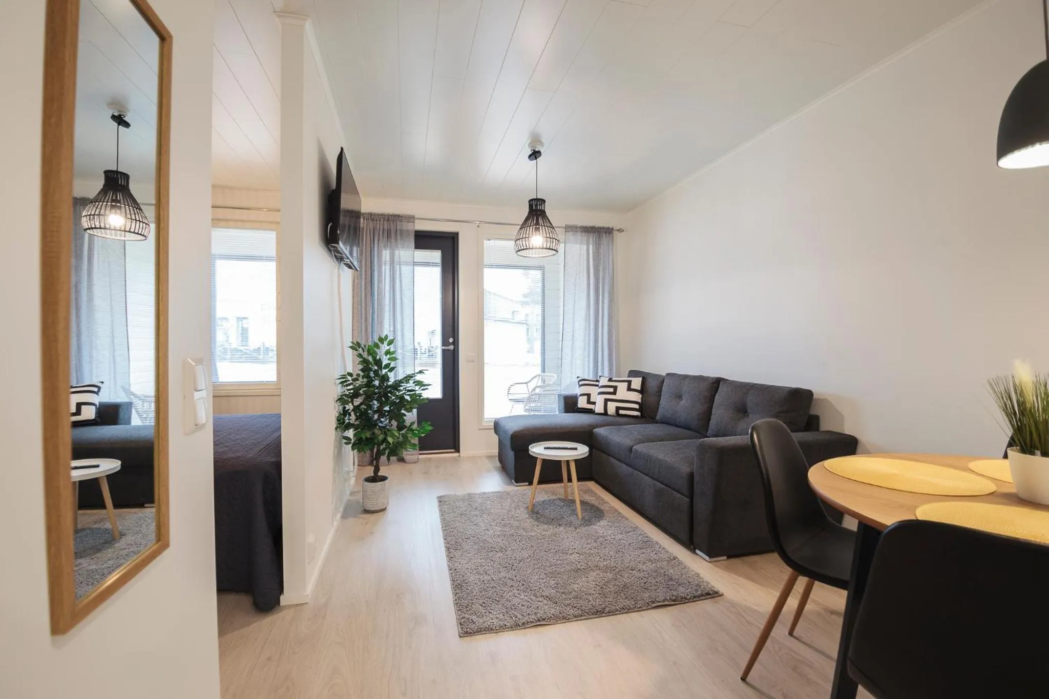 Living room in Tuomenkartano Apartments by Hiekka Booking