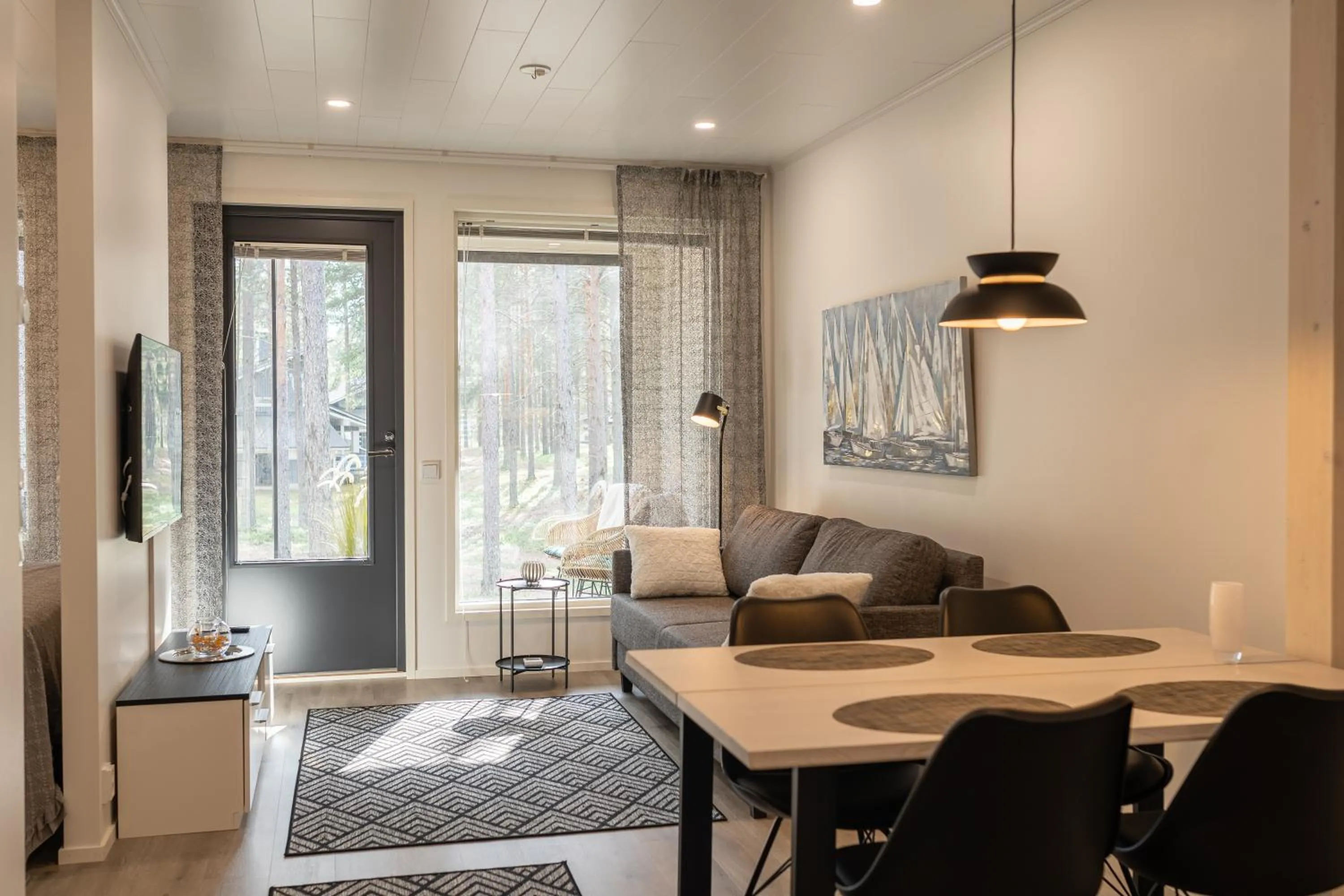 Living room in Tuomenkartano Apartments by Hiekka Booking