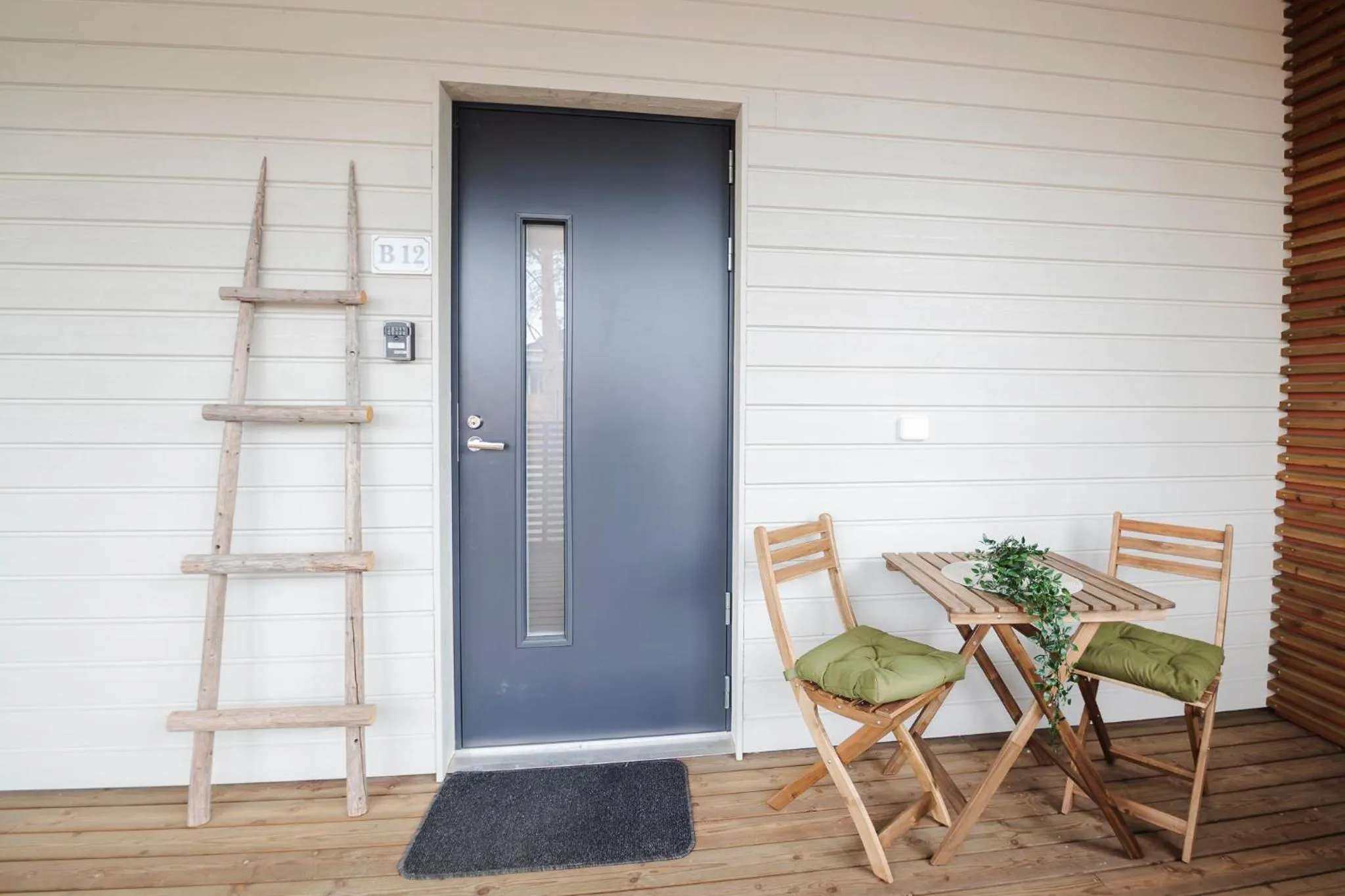 Patio in Tuomenkartano Apartments by Hiekka Booking