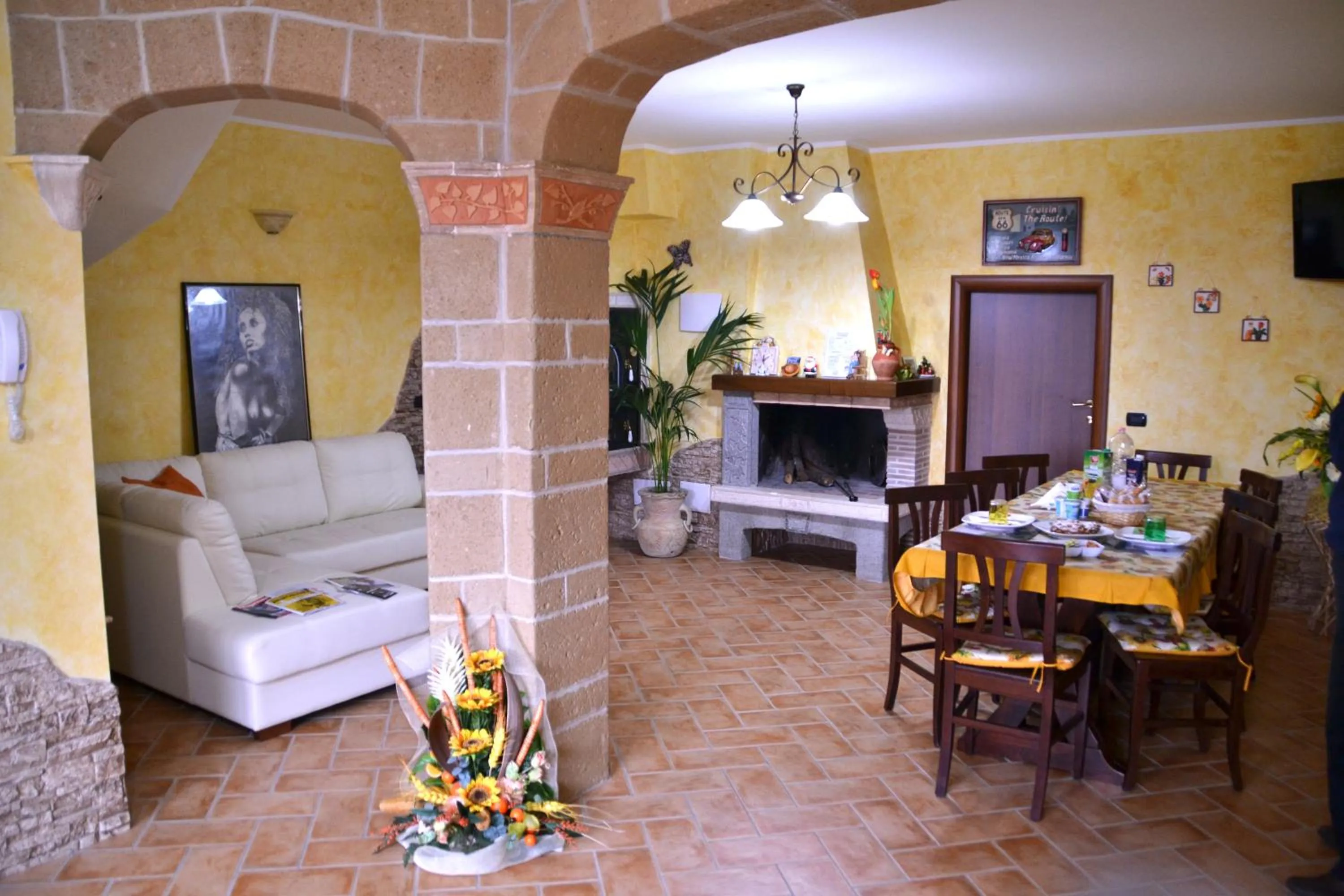 Dining area in La Baia del Lago