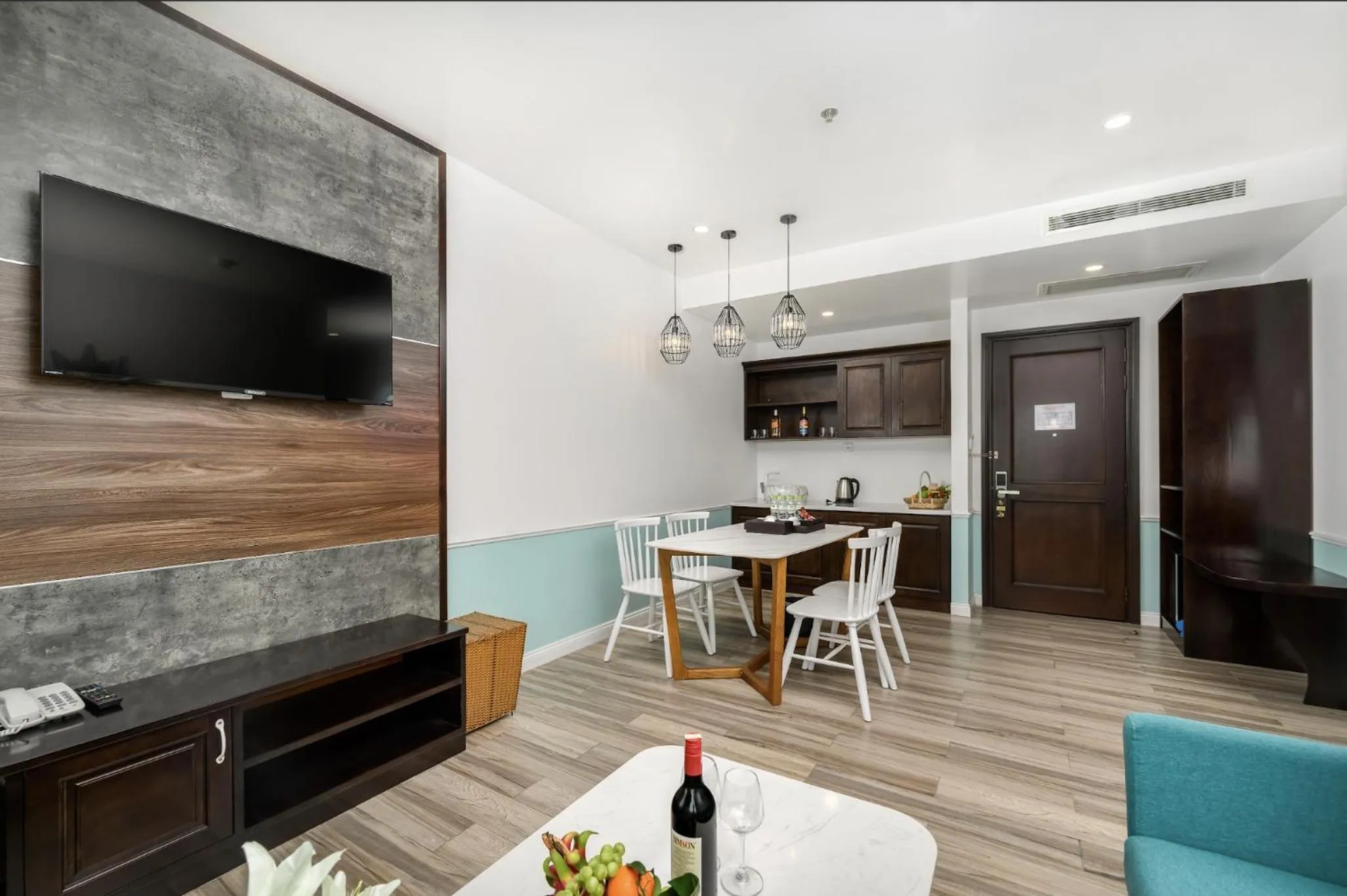 Living room in Harry Phu Quoc Hotel 3