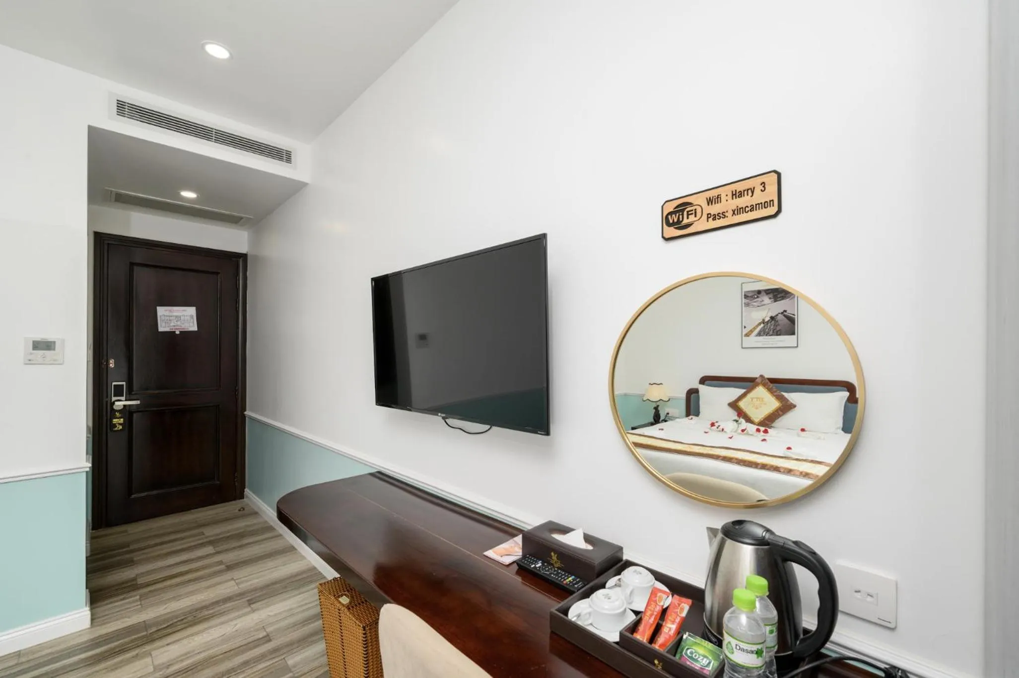 hair dresser in Harry Phu Quoc Hotel 3