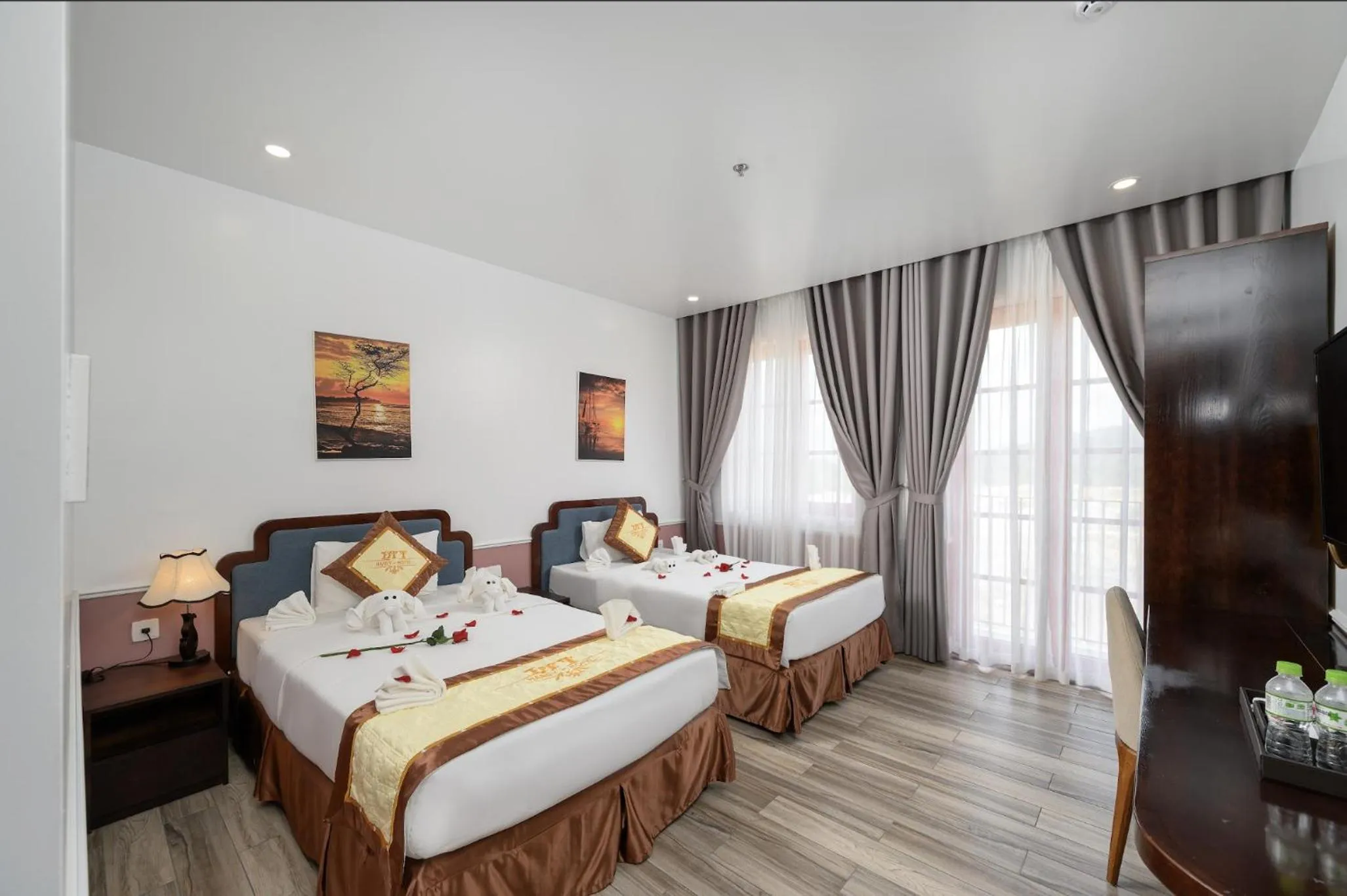 Bed in Harry Phu Quoc Hotel 3