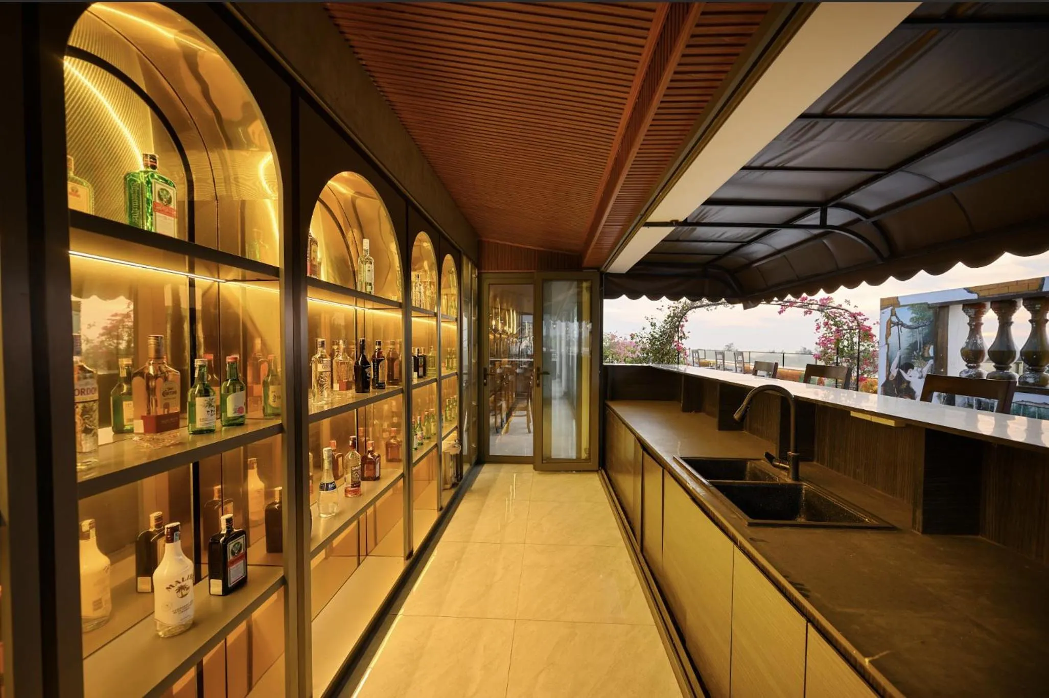 Lounge or bar in Harry Phu Quoc Hotel 3