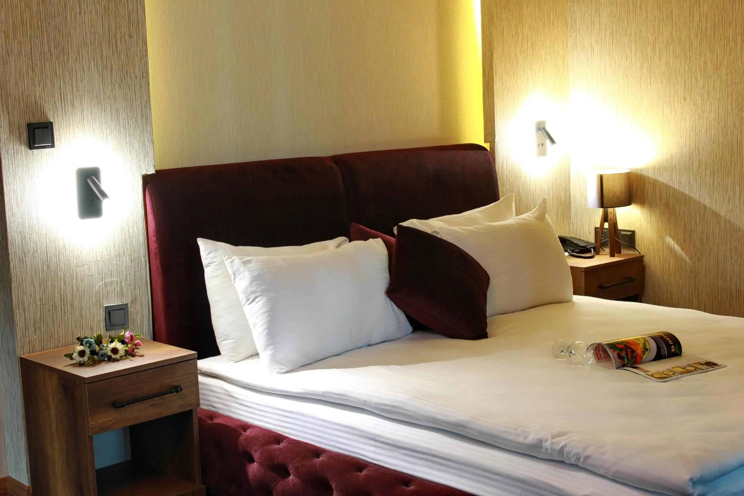 Bed in Mardiva Hotel