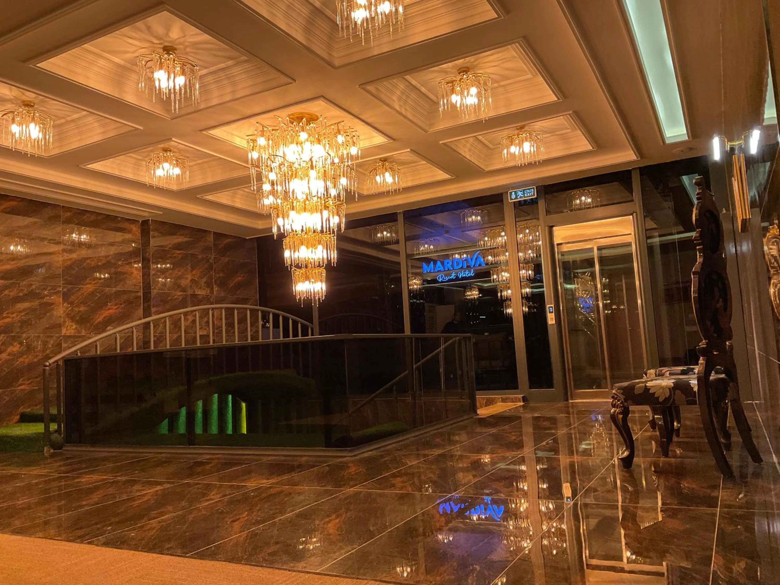 Mardiva Hotel