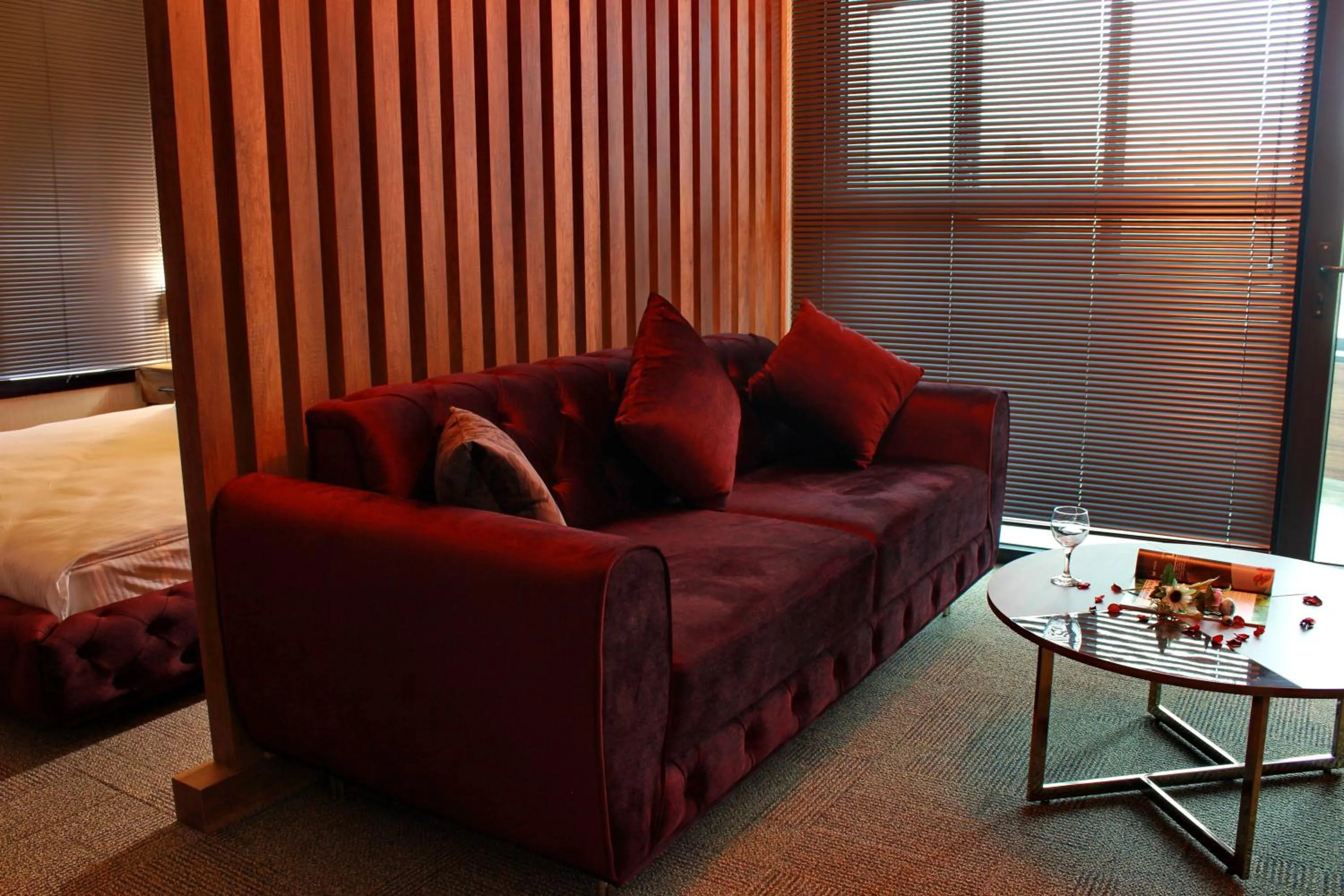 Living room in Mardiva Hotel
