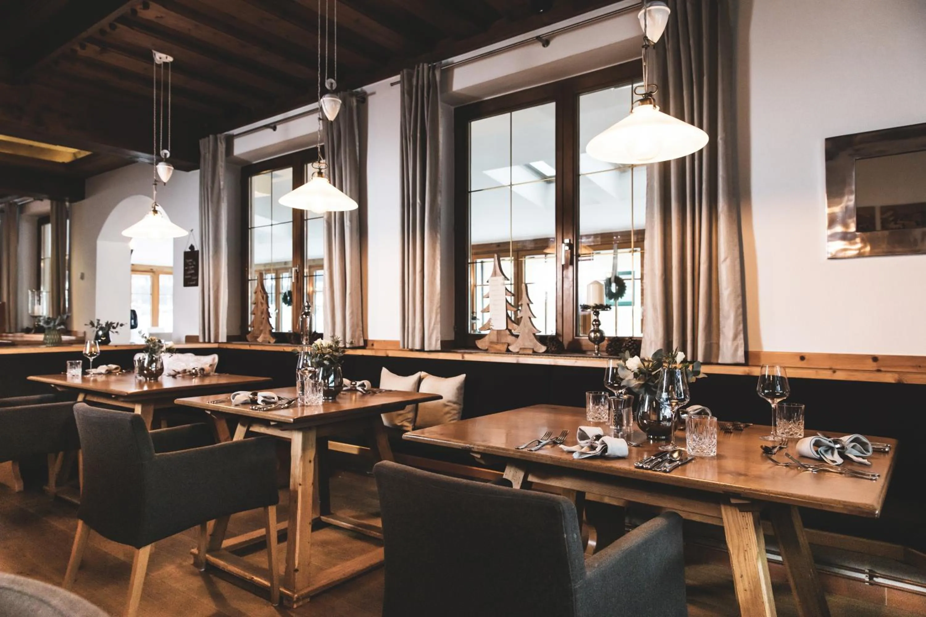 Restaurant/places to eat in Alpines Gourmet Hotel Montanara