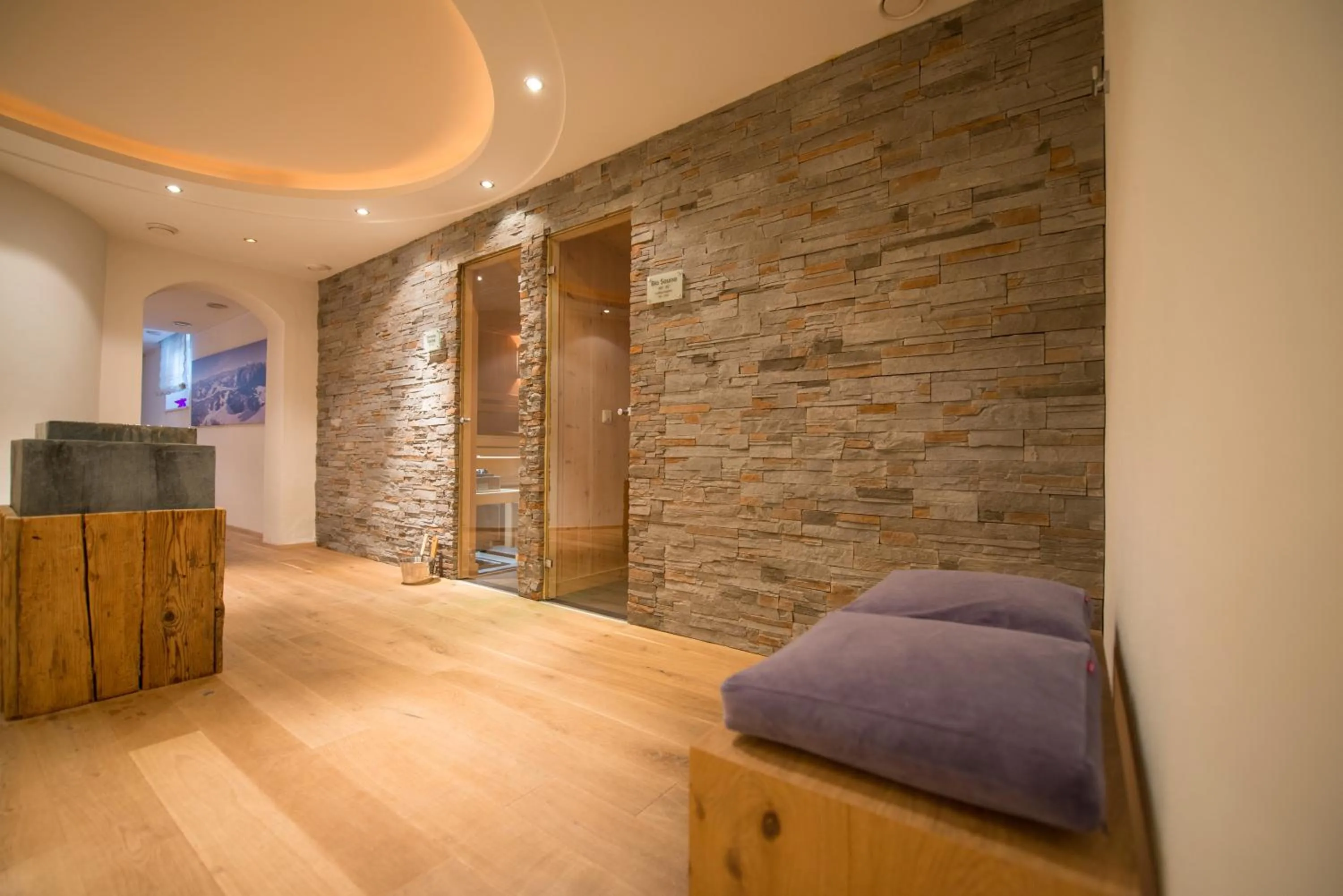 Spa and wellness centre/facilities in Alpines Gourmet Hotel Montanara