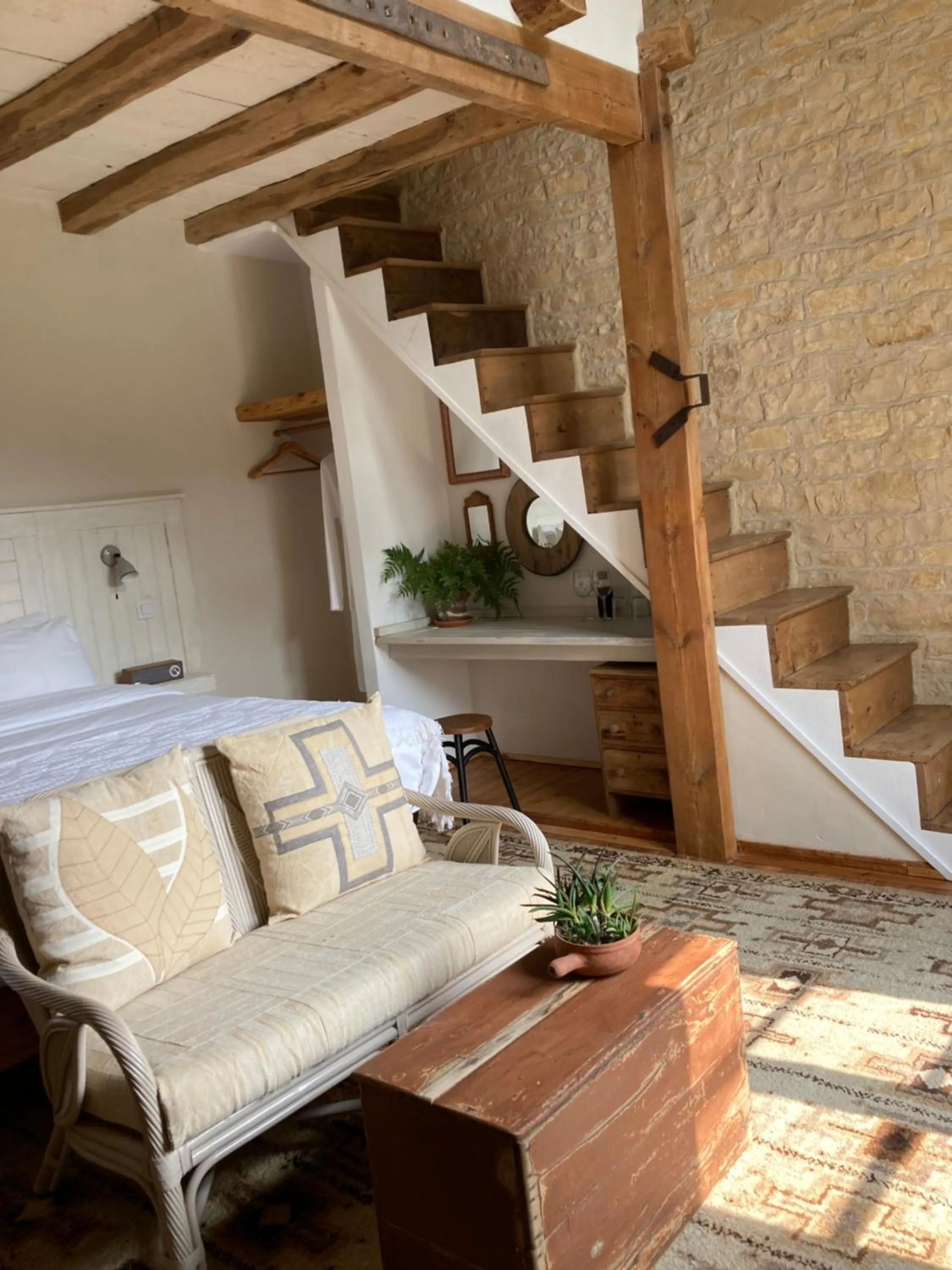 Seating area in No12