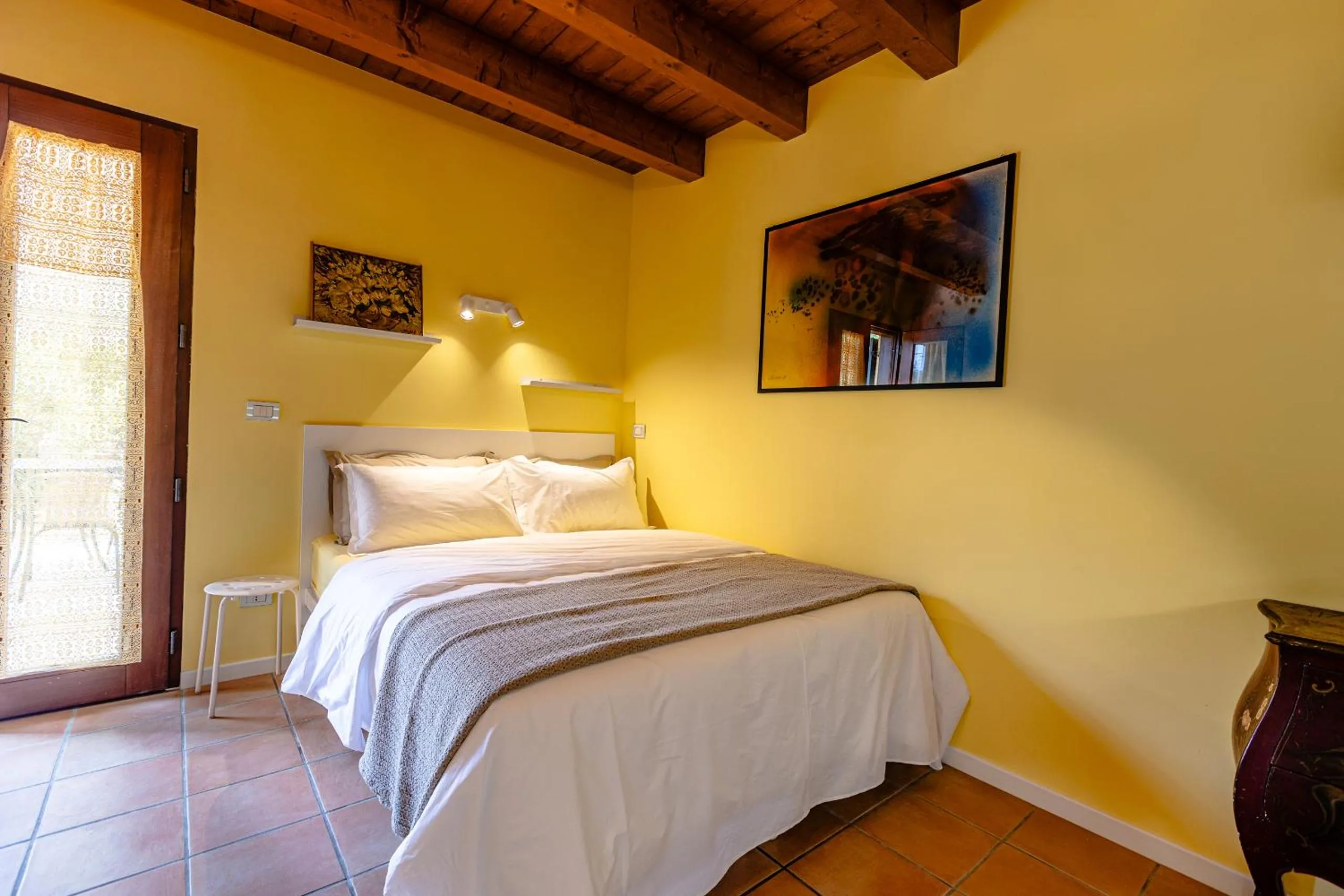 Queen Studio in Il Laghello Wood House