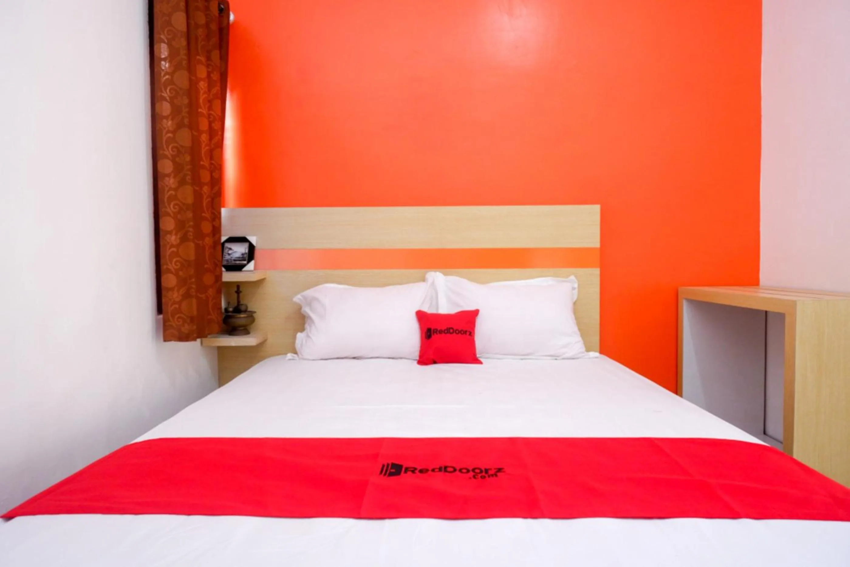Bed in RedDoorz Syariah near Alun Alun Kota Rembang