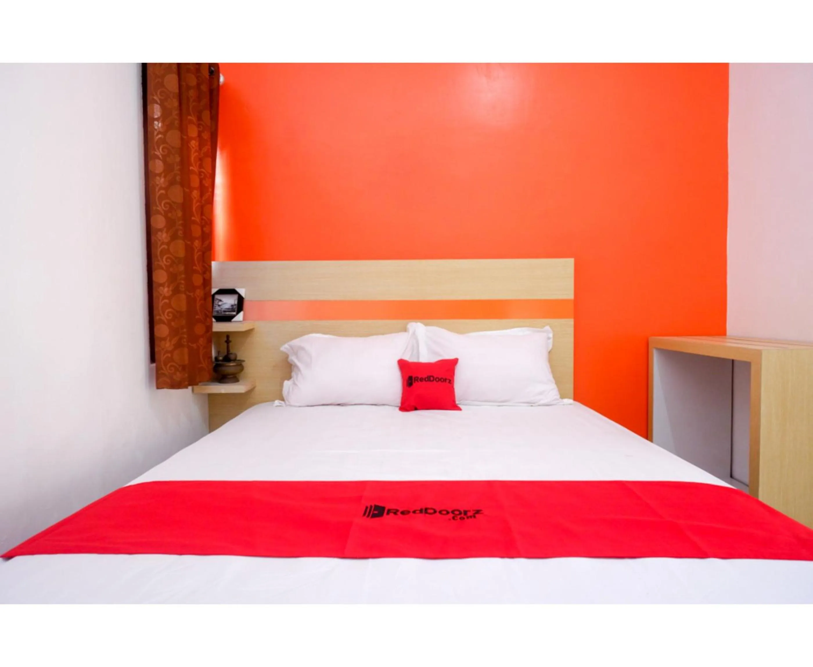 Bed in RedDoorz Syariah near Alun Alun Kota Rembang