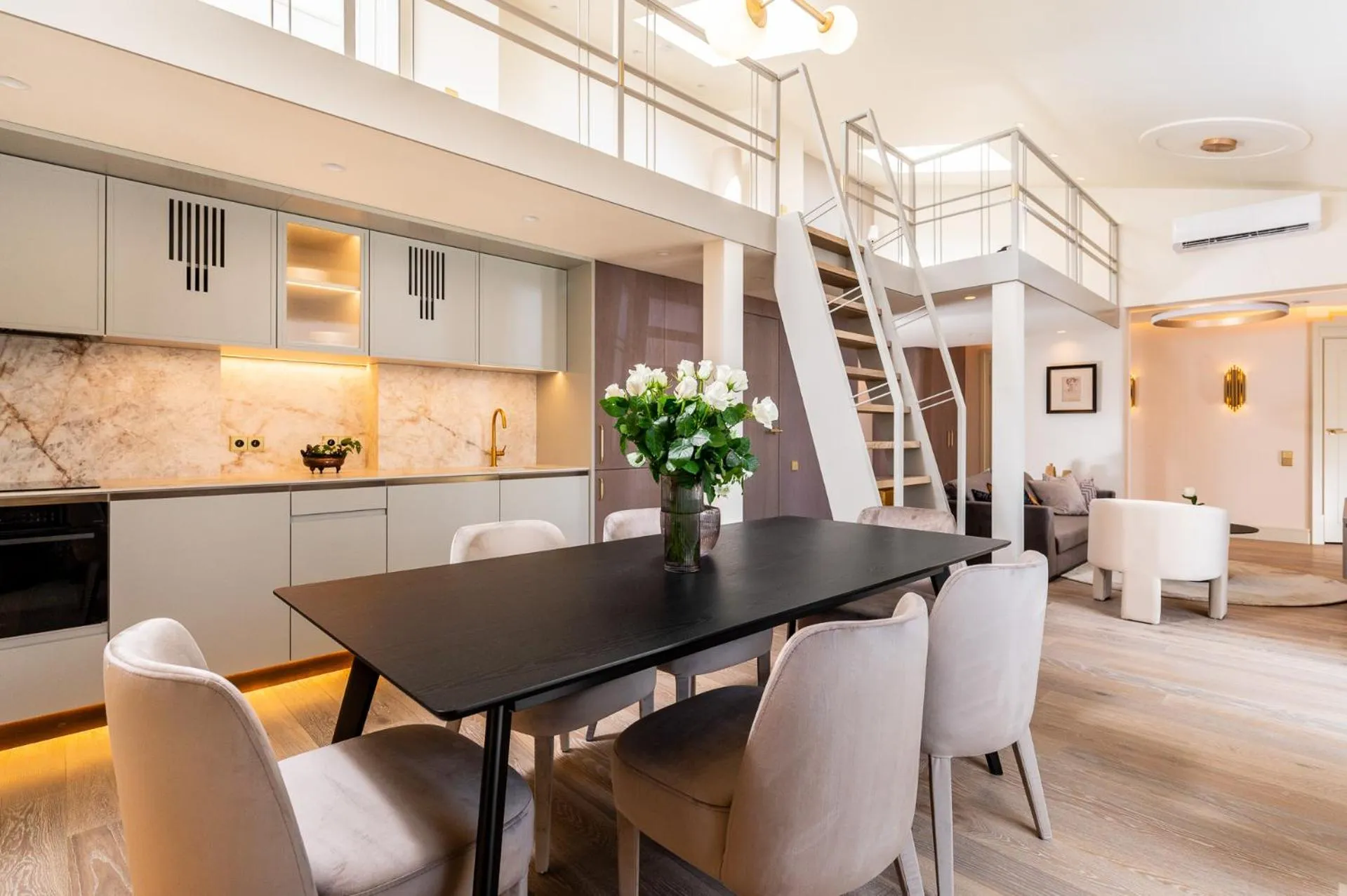 Kitchen or kitchenette in Art Boutique