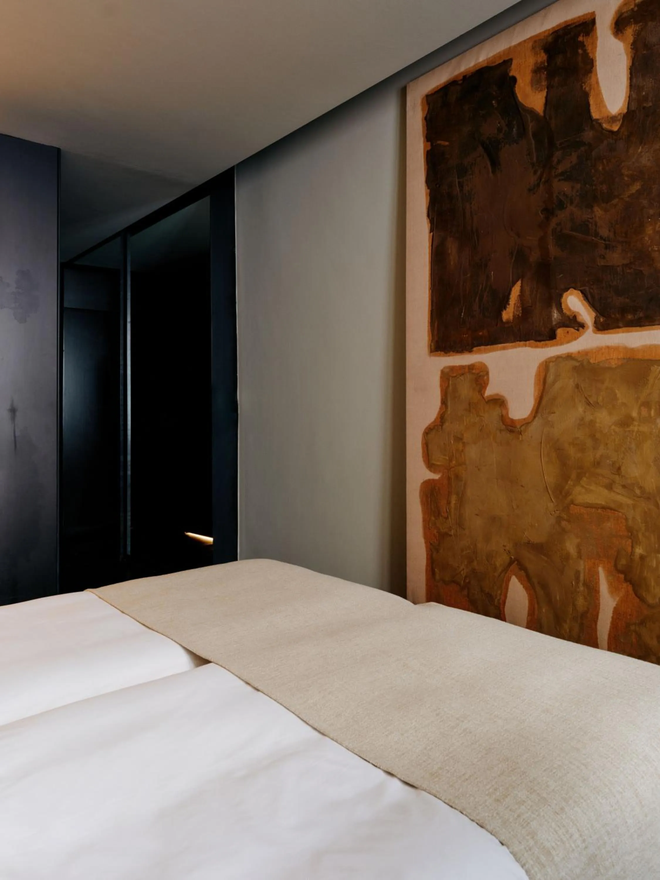 Bed in STRAF, Milan, a Member of Design Hotels
