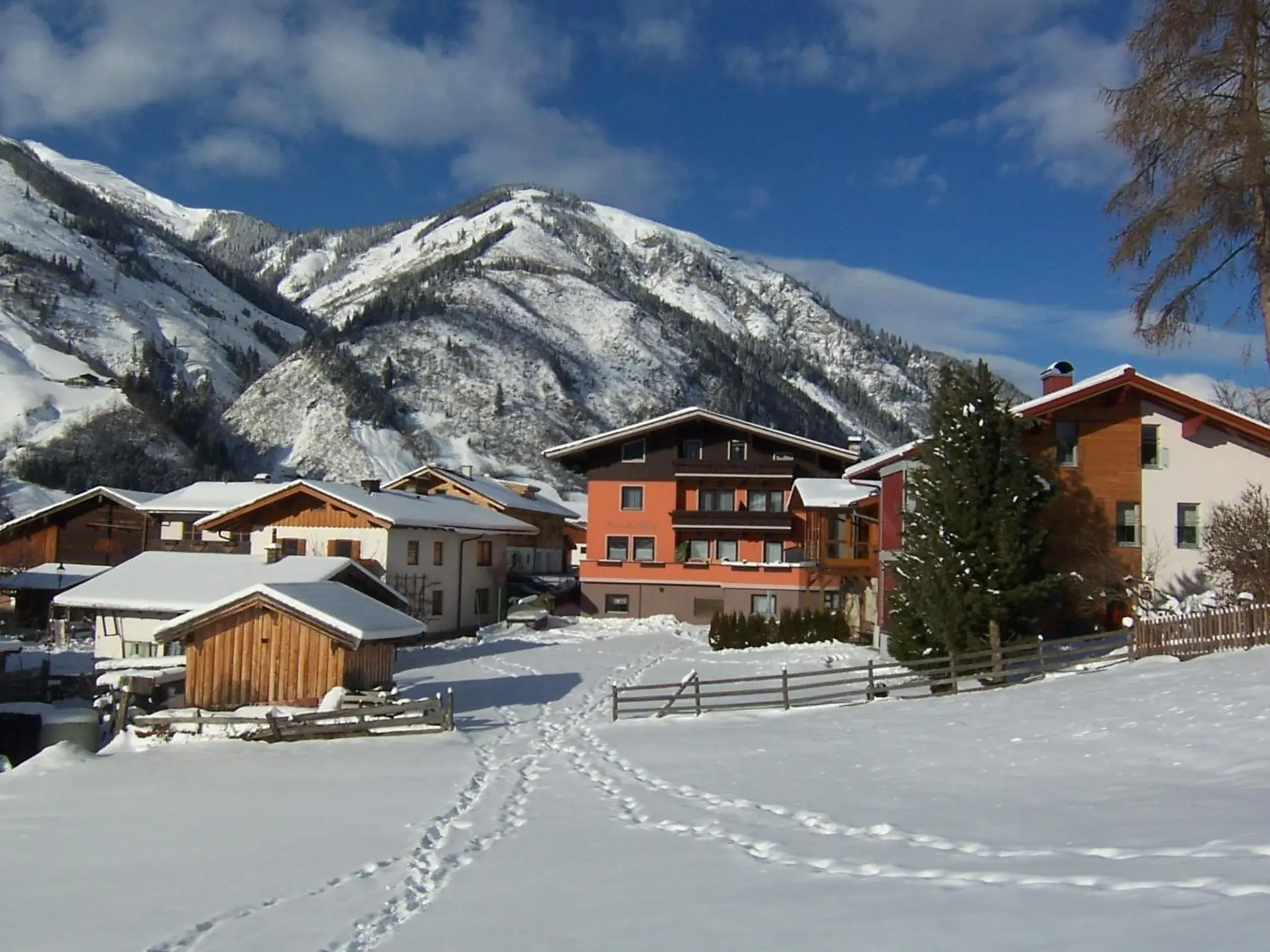 Frühstücks- Pension Sonnblickhof Frühstücks- Pension Sonnblickhof