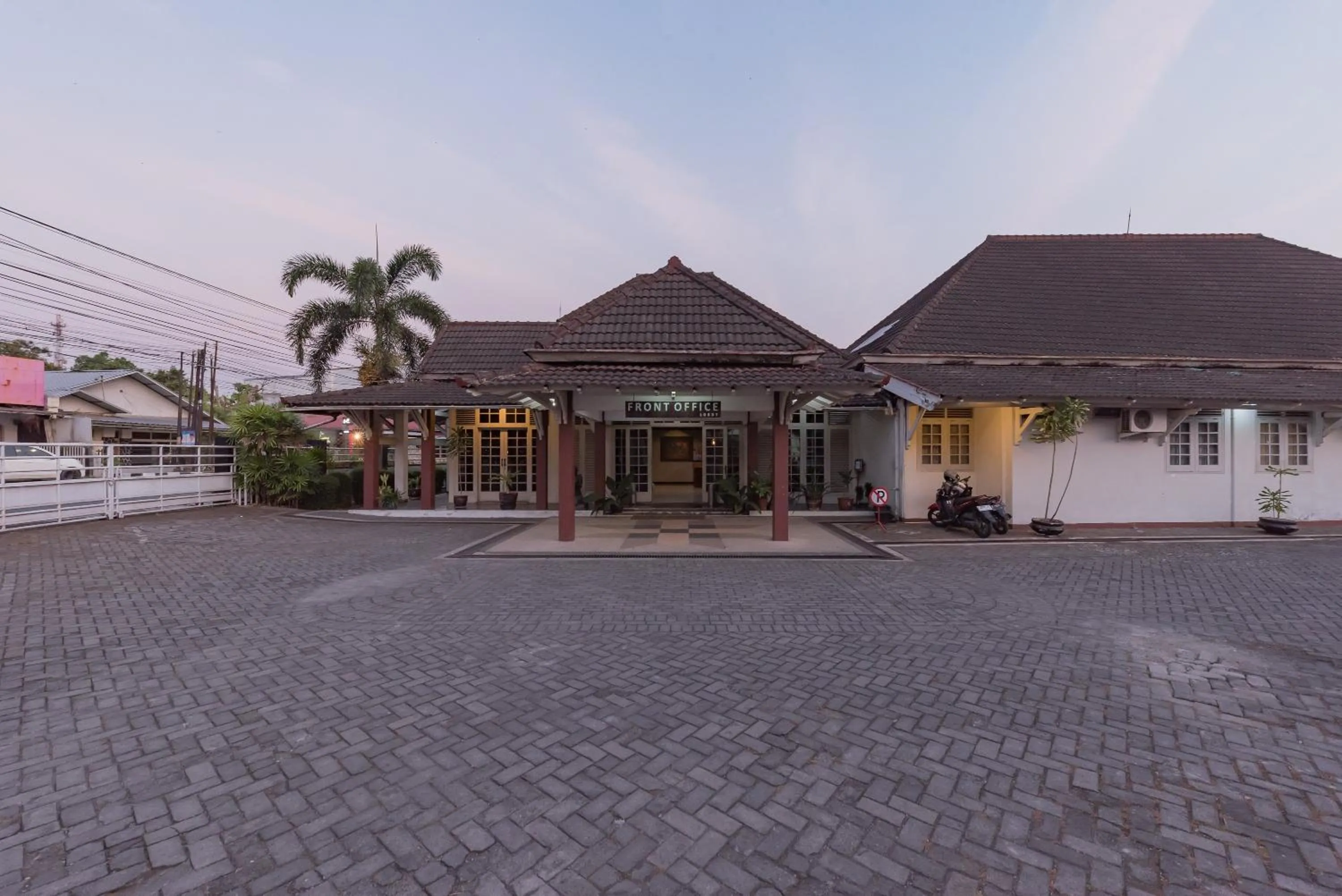 Facade/entrance in Urbanview Hotel Crown Tasikmalaya by RedDoorz